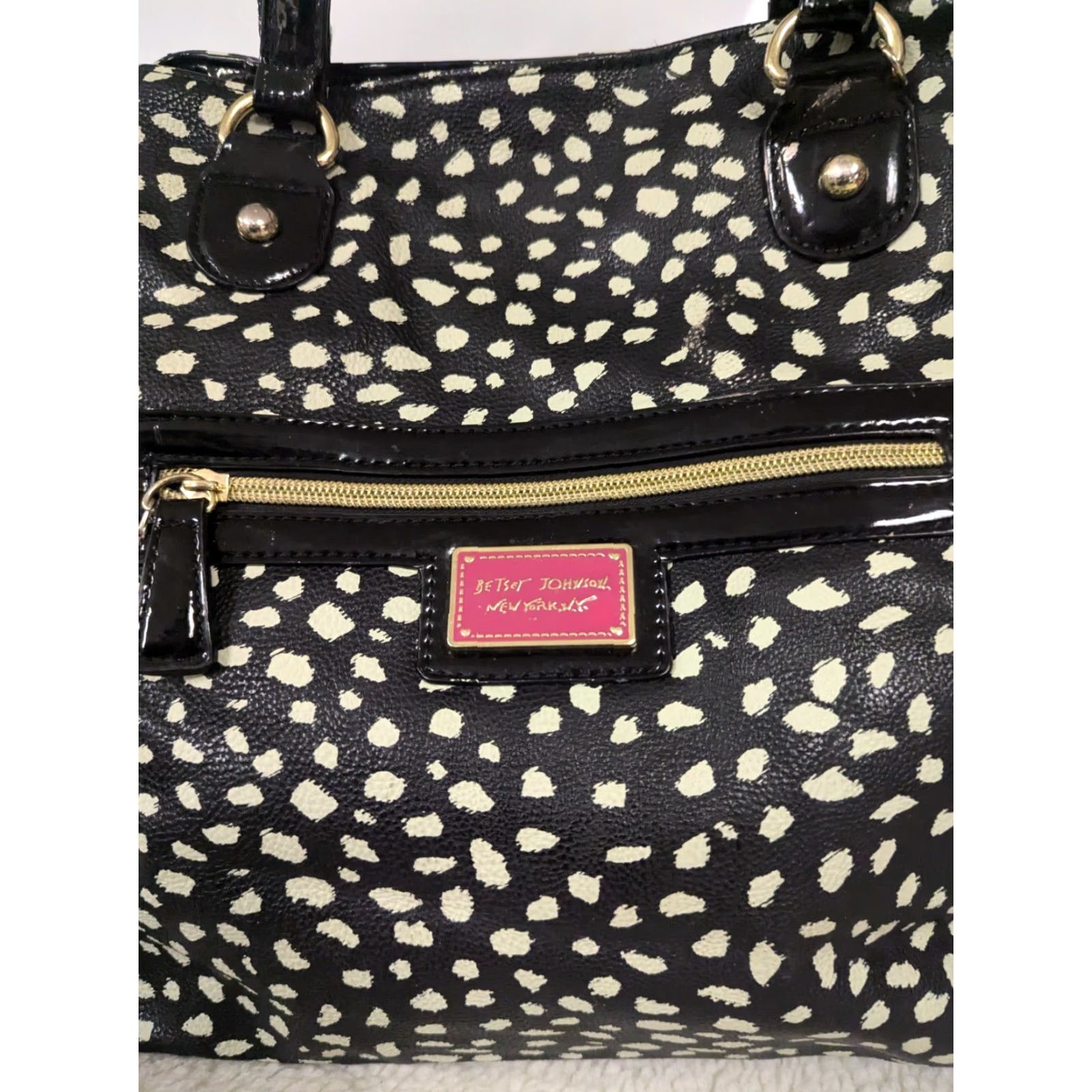Betsey Johnson VINTAGE Betsey Johnson Bag Leopard Pink Black Handbag Purse Tote Unisex Adults 16in 12in 4in Faux Leather Pink Leopard Pattern Women/Men Size ONE SIZE - 3 Thumbnail