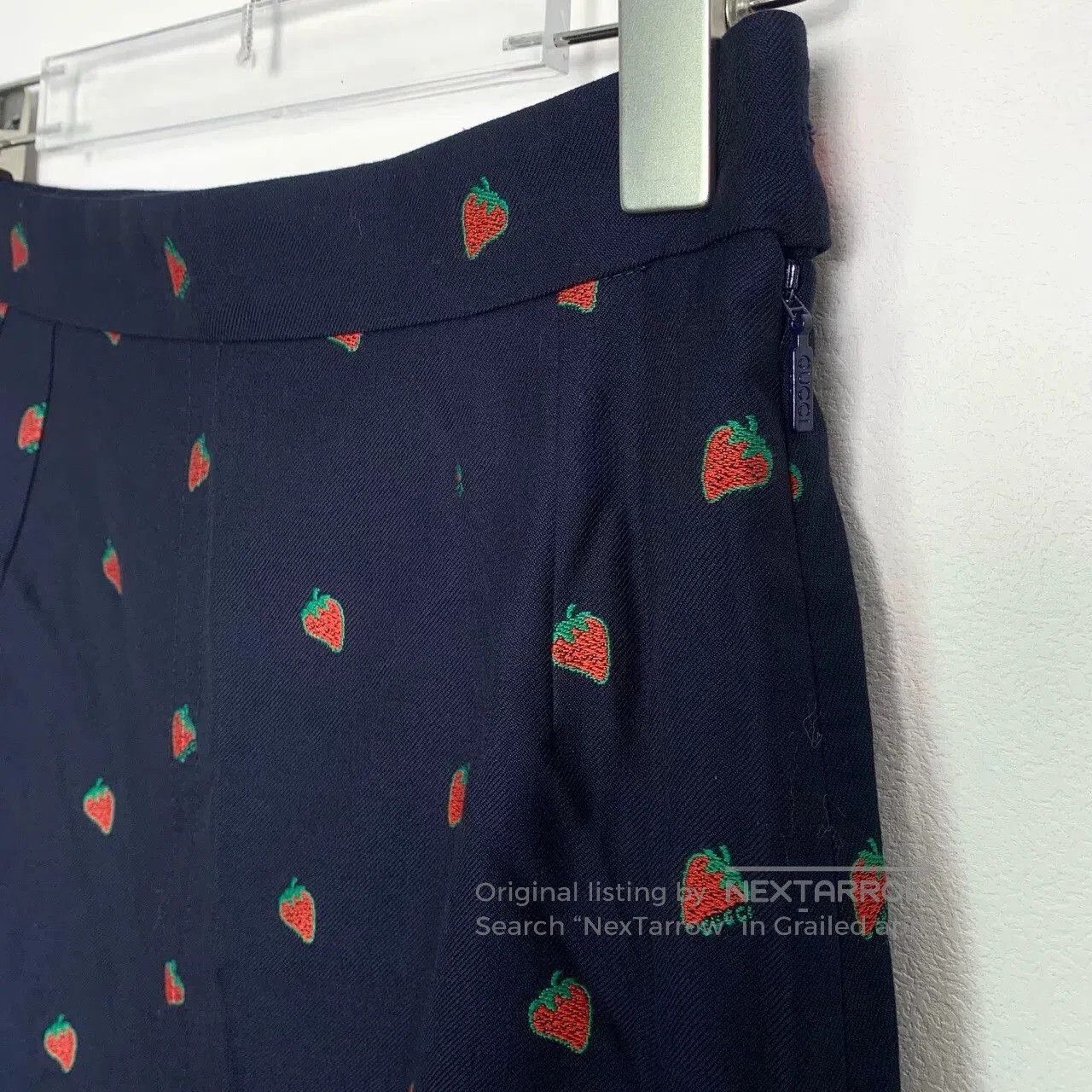 Gucci Gucci Double G Strawberry Embroidered Skirt. Size US 38 / EU 54 - 3 Thumbnail