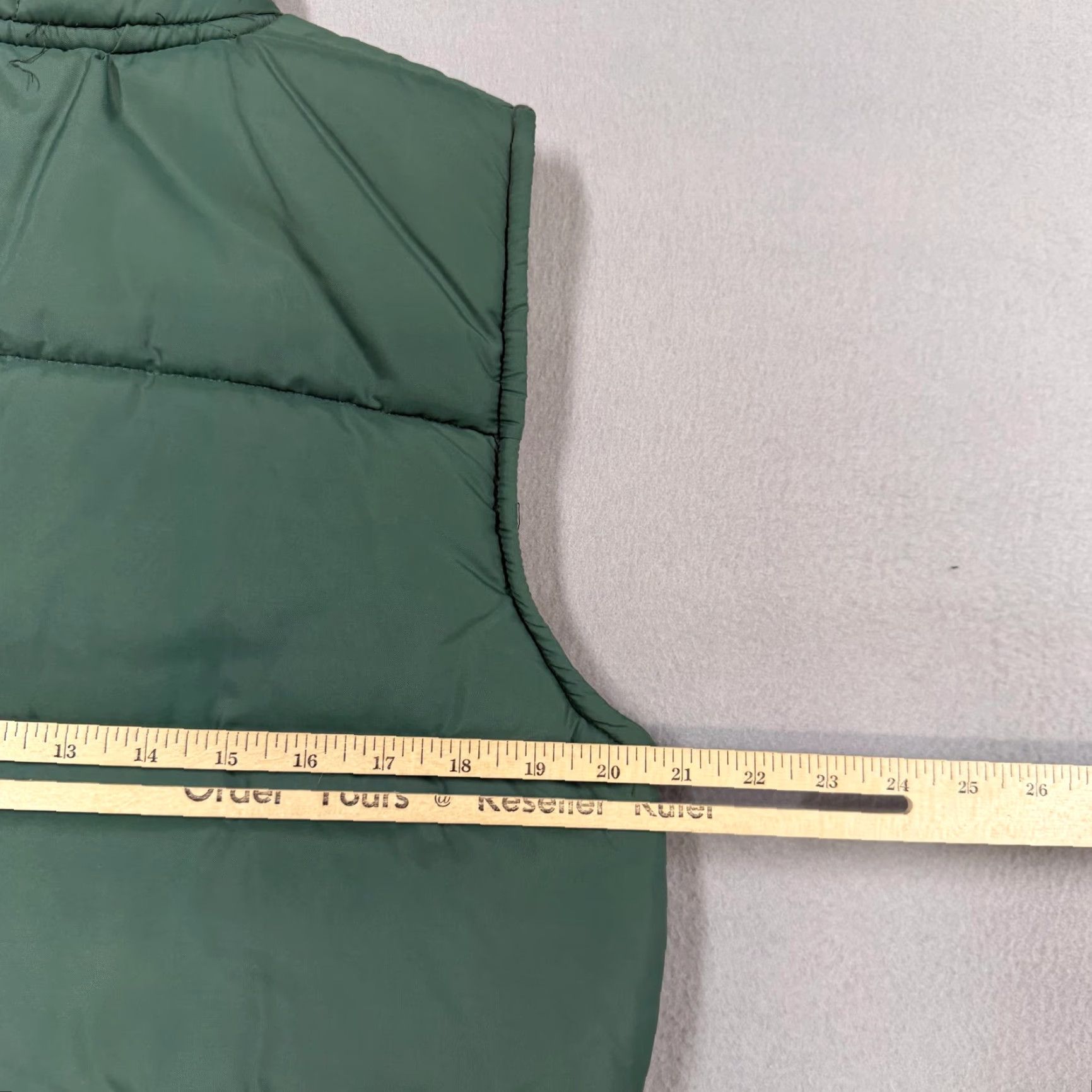 Vintage VINTAGE Warwick Vest Mens M Green Quilted Puffer NK Logo Snap Front USA Outdoor Casual Workwear Winter Size US M / EU 48-50 / 2 - 7 Thumbnail
