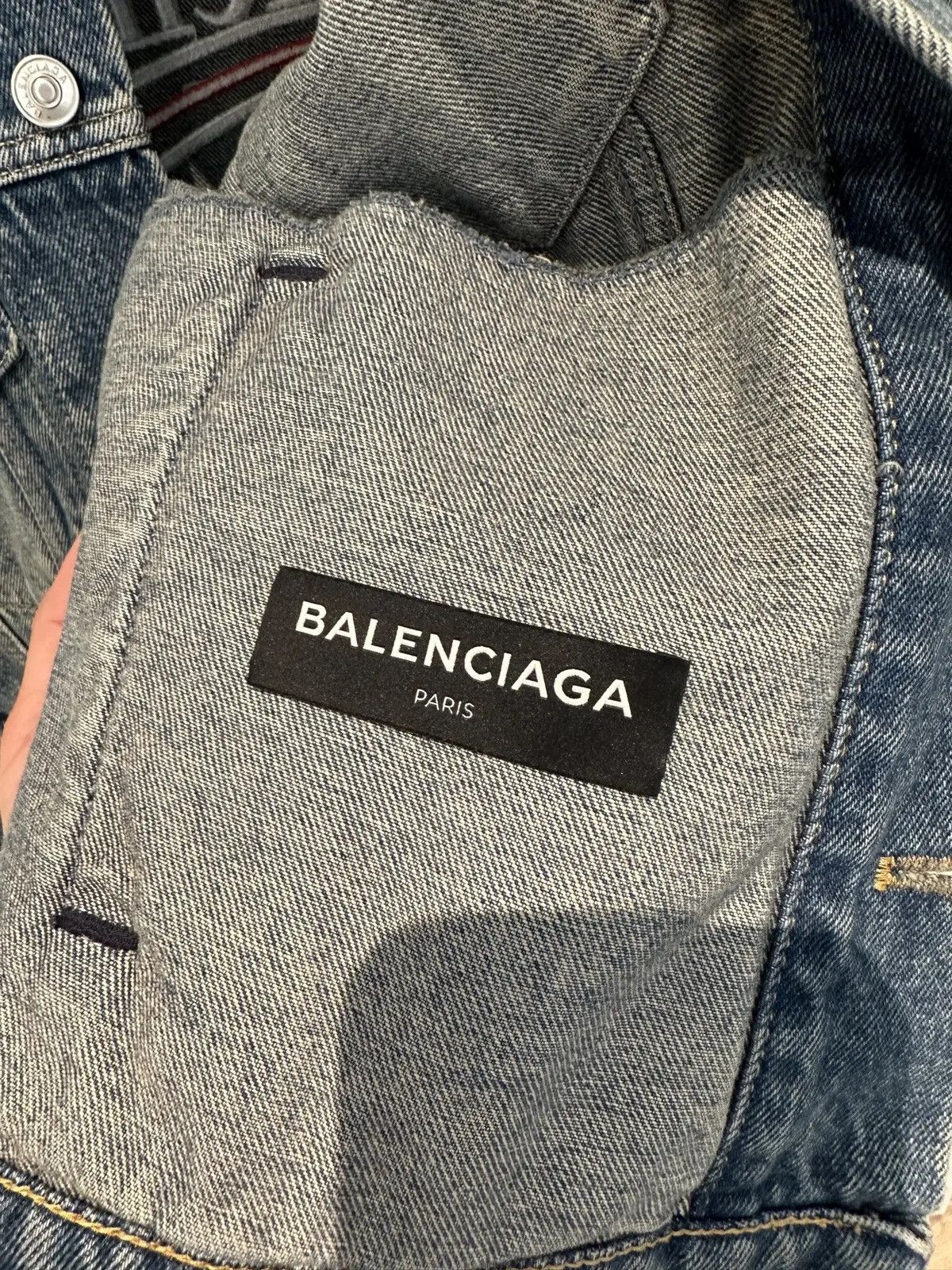 Balenciaga Balenciaga AW17 Archetype Trucker denim jacket Size US S / EU 44-46 / 1 - 5 Thumbnail