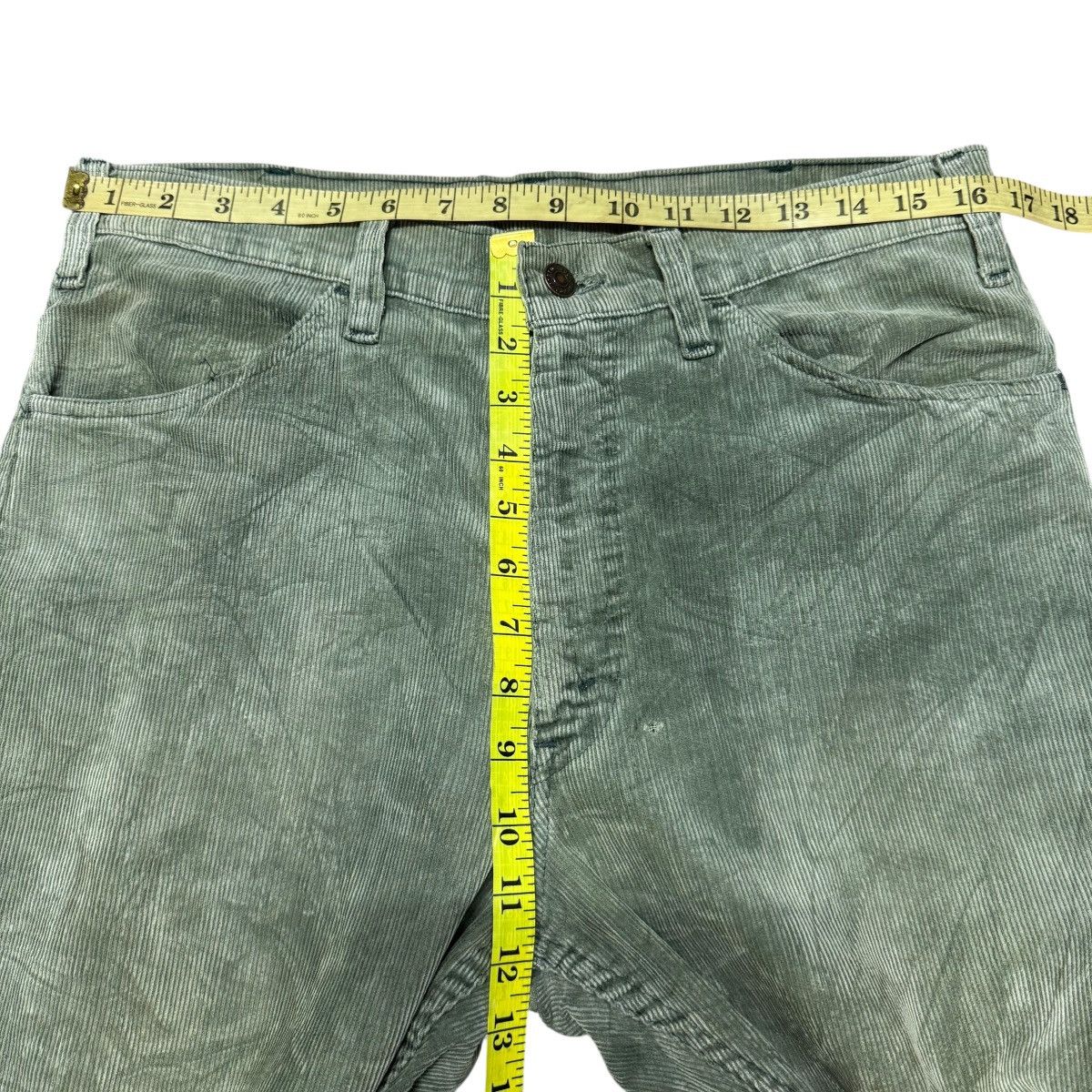 Levi's Vintage 70s Levis 646 Corduroy Bell Bottom Jeans Size US 33 - 15 Thumbnail