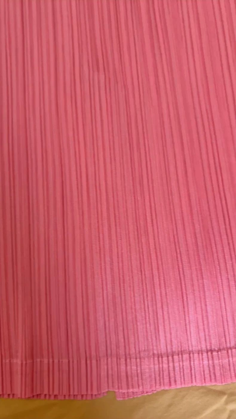 Issey Miyake Issey Miyake size:3 Pink pleated skirt Size 42" / US 20 - 1 Thumbnail