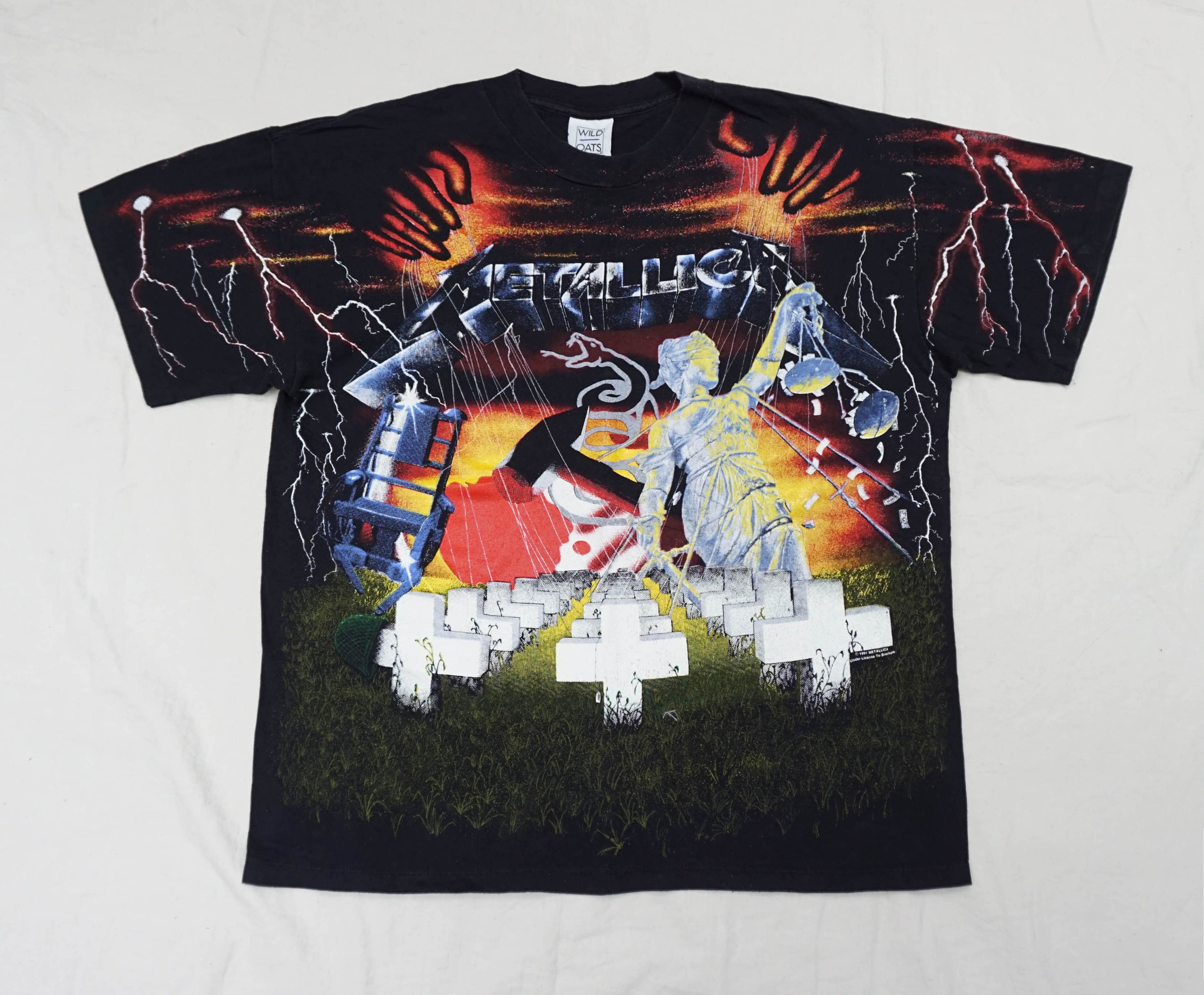 Band Tees × Vintage 90's Metallica "Master of Puppets" all over print T-shirt Size US XL / EU 56 / 4 - 1 Thumbnail