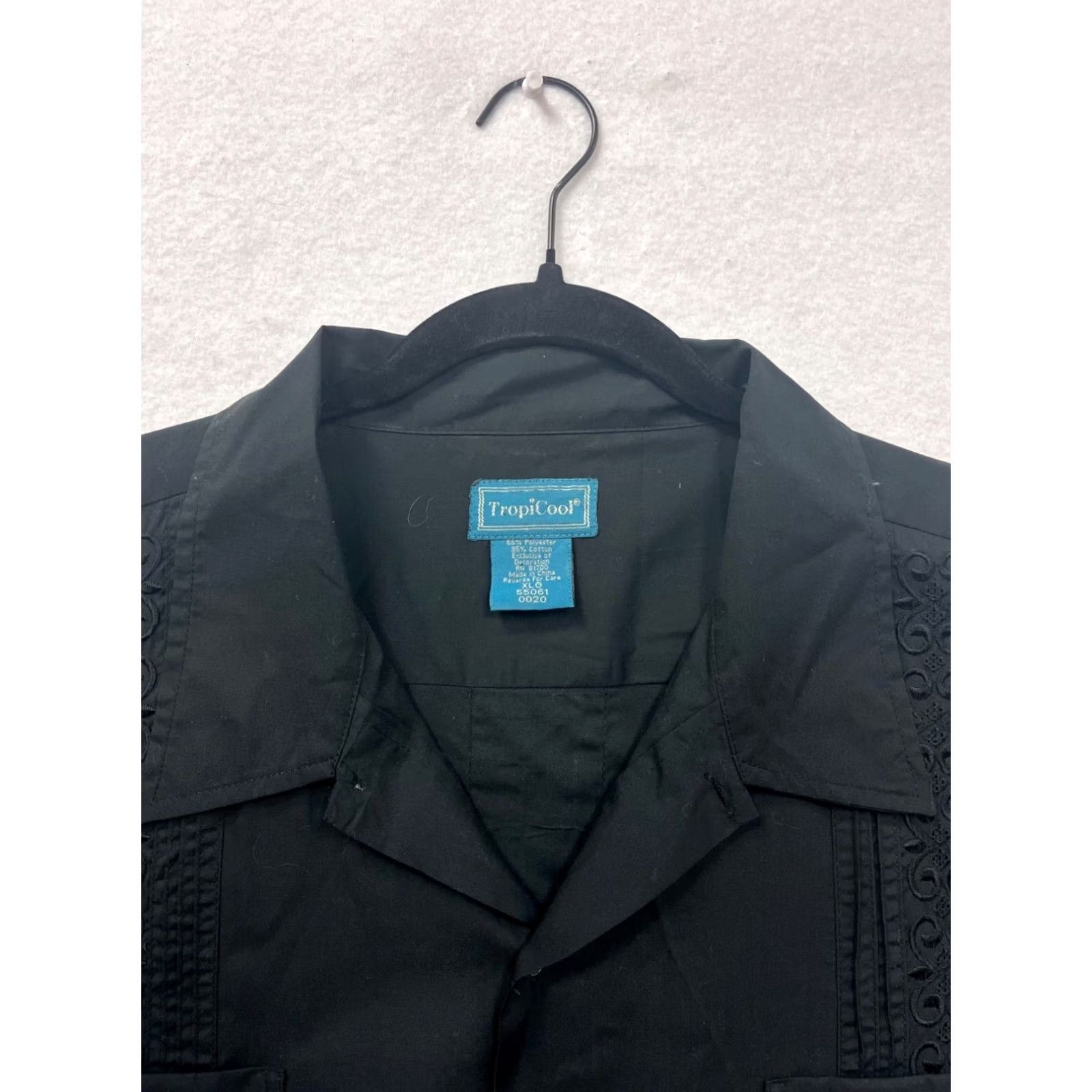 Vintage Mens Black TropiCool Guayabera Shirt XL Short Sleeve Button-Up Mens XL Black Tropicool Guayabera Shirt Short Sleeve Button-Up Size US XL / EU 56 / 4 - 4 Thumbnail