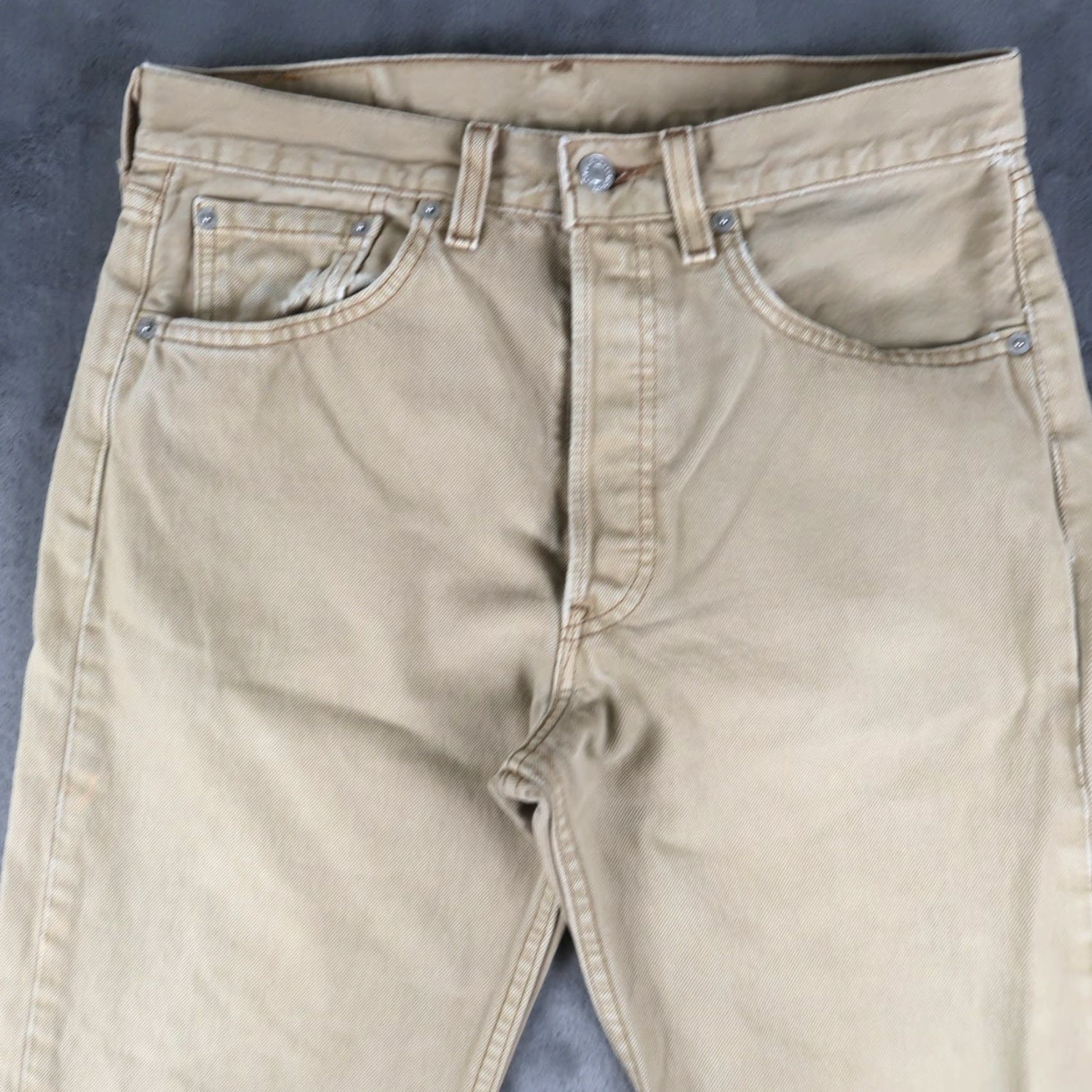 Levi's VINTAGE Levi's 501 Jeans Straight Fit Size 31x32 Khaki Distressed 90s Mens USA Size US 31 - 3 Thumbnail