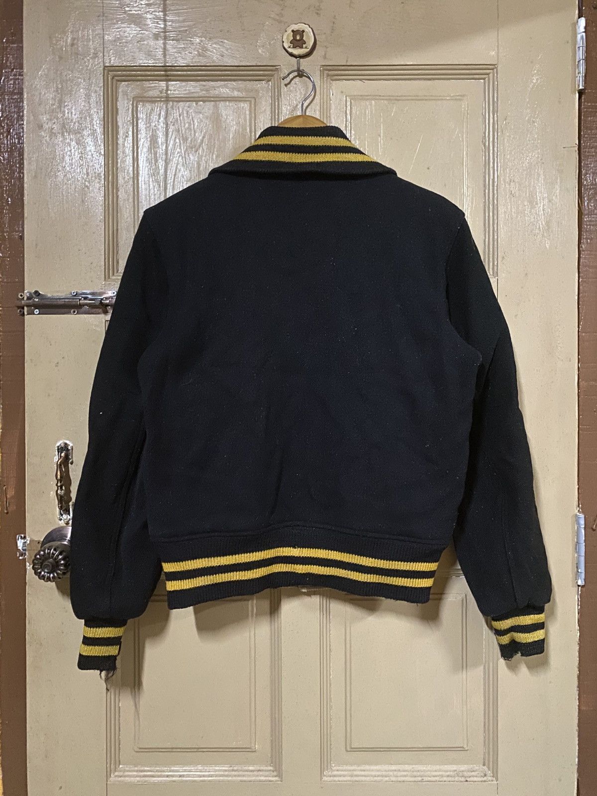 Vintage Vintage 1950s Butwin Varsity Jacket Black Yellow Made in USA Size US S / EU 44-46 / 1 - 7 Thumbnail