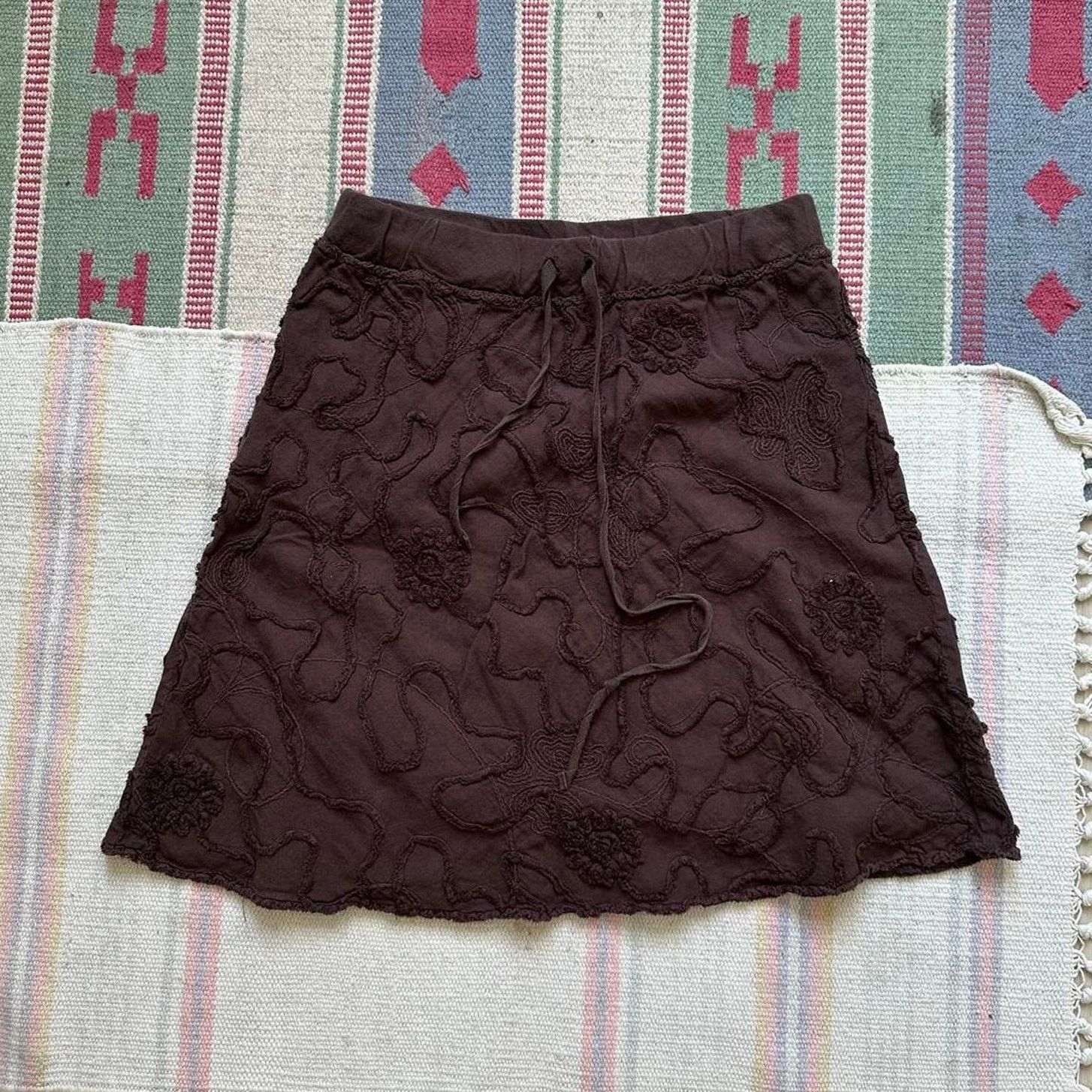 Vintage Vintage Brown Floral Boho Retro Y2K Embroidered Mini Skirt Size 27" / US 4 / IT 40 - 1 Thumbnail
