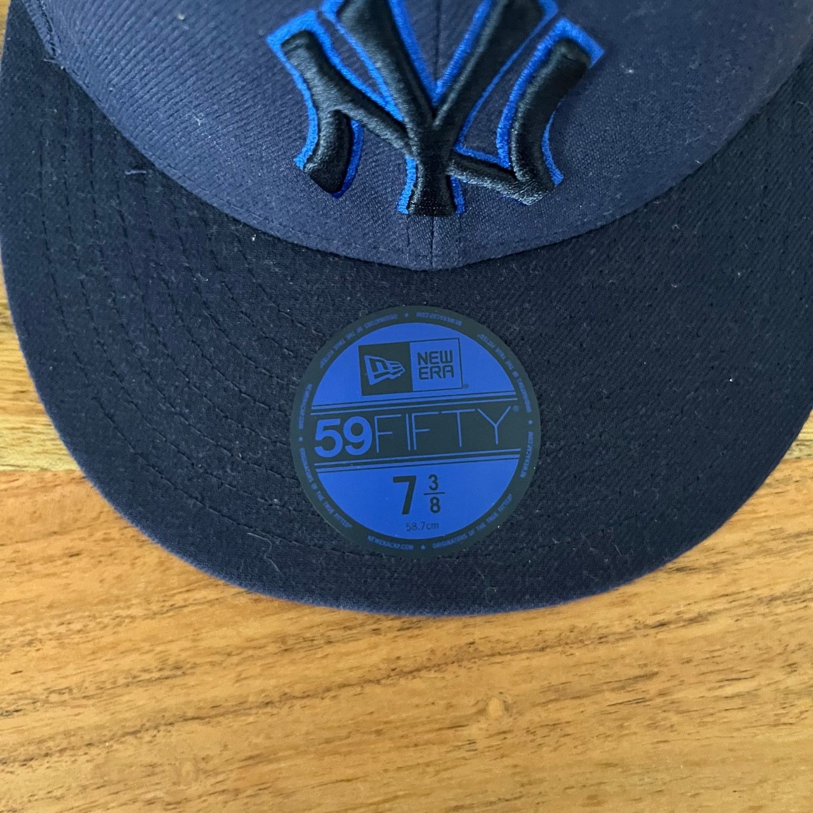 New Era NWT New Era Yankees Fitted Hat League Pop Blue Size 7 3/8 Size 40 - 6 Thumbnail