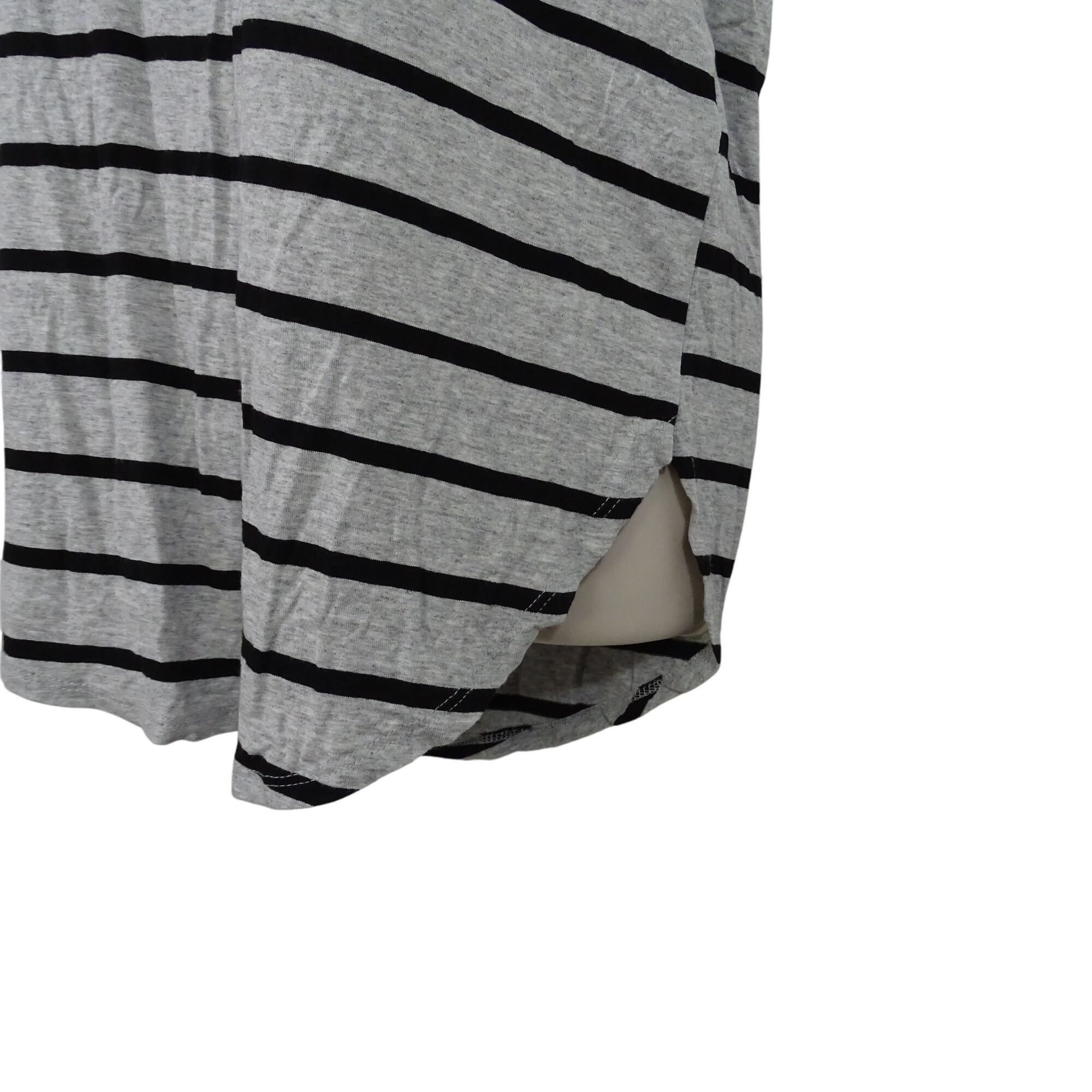 Forever 21 Forever 21 Gray Striped Short Sleeve Knit Top T-shirt Size L Size L / US 10 / IT 46 - 2 Thumbnail