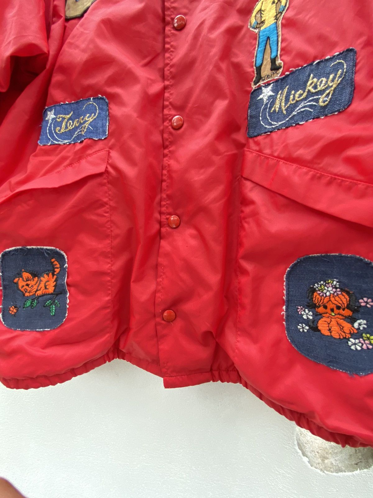 Vintage Vintage red nylon patch jacket Size US L / EU 52-54 / 3 - 6 Thumbnail