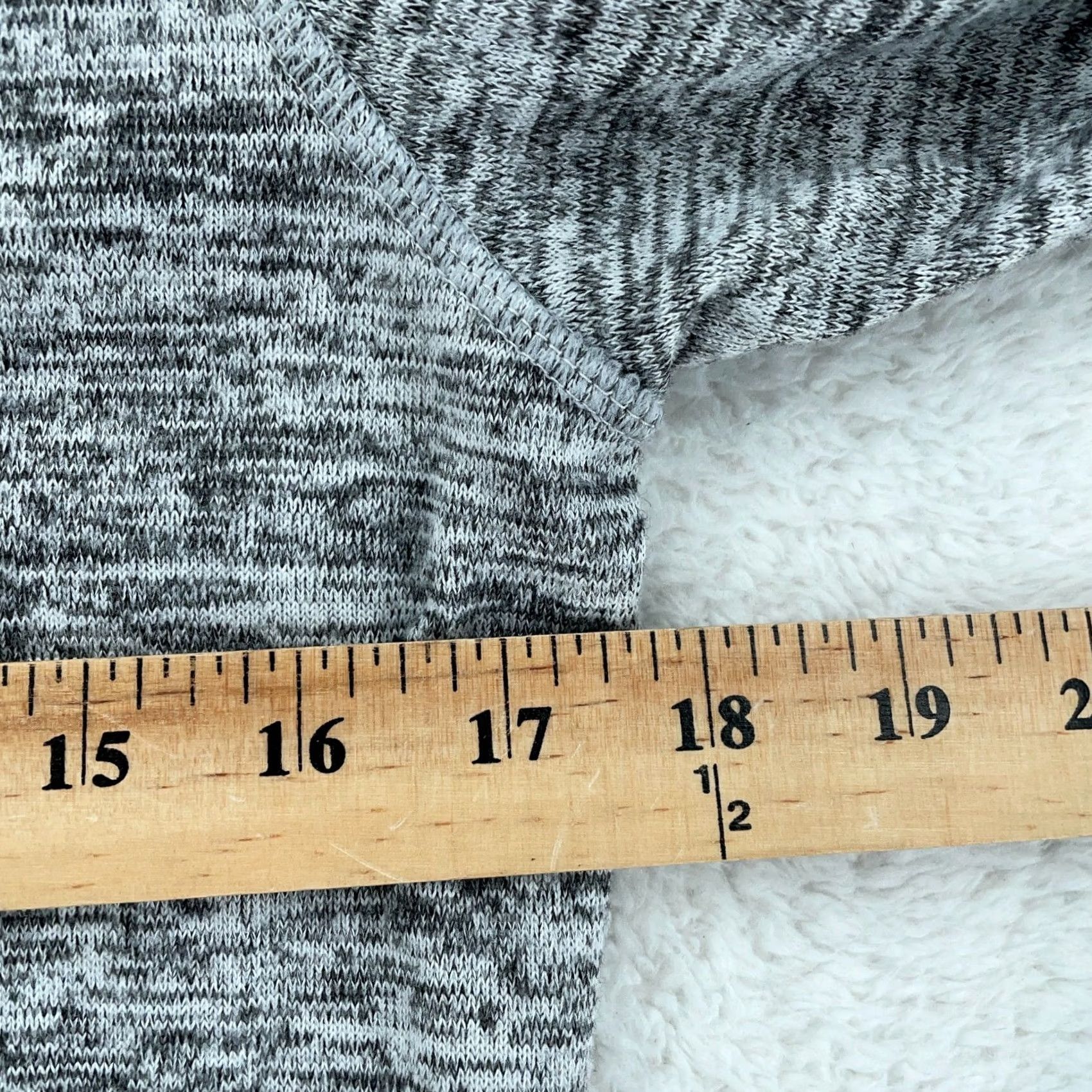 Athleta Athleta Shirt Womens M Gray Heathered Sharkbite Sweater Top Stretch Breathable Casual Outdoor Walking Size M / US 6-8 / IT 42-44 - 6 Thumbnail