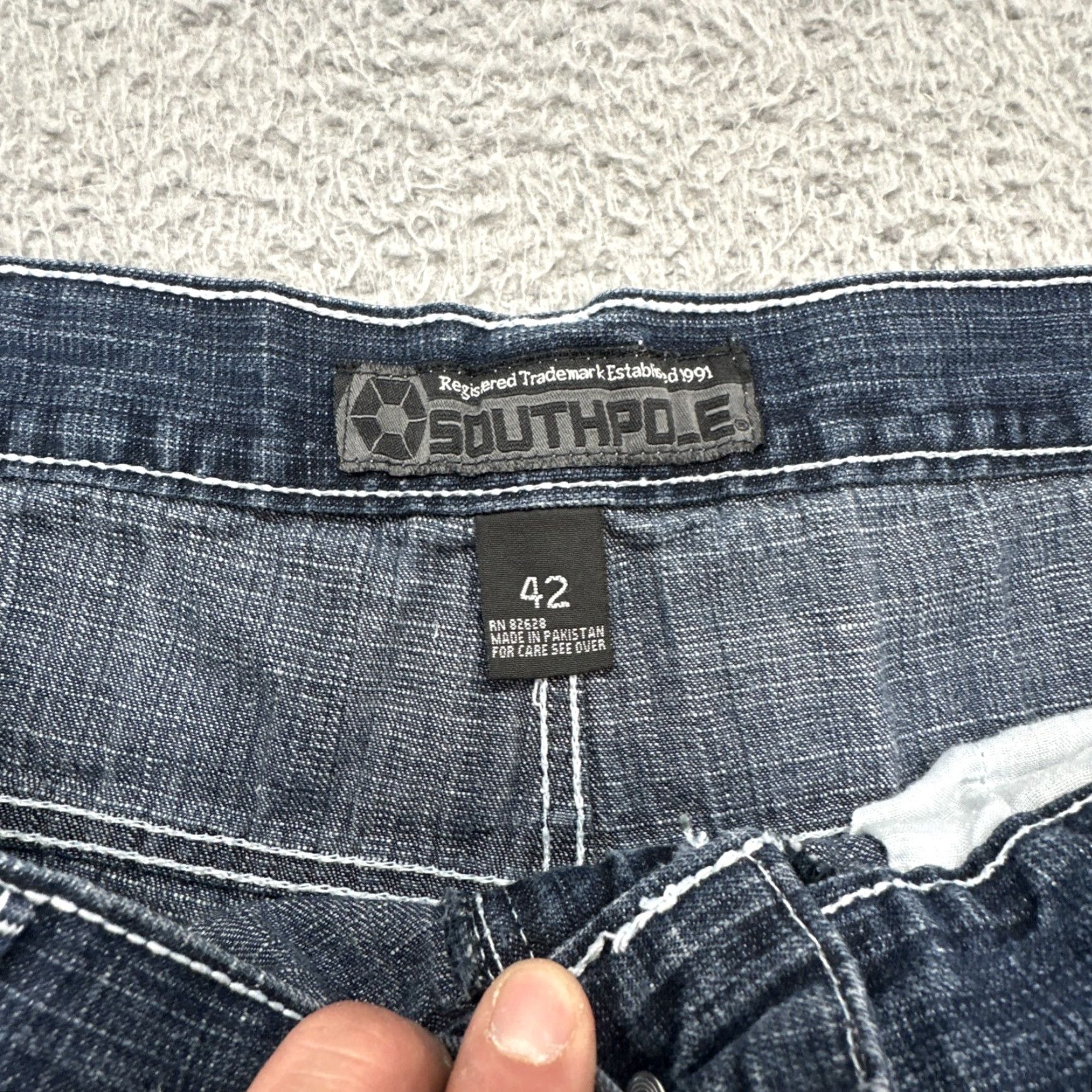 Southpole VTG Southpole Shorts Mens 42 DarkWash Blue Denim Baggy 90s Jorts Bermuda Size US 42 / EU 58 - 6 Thumbnail