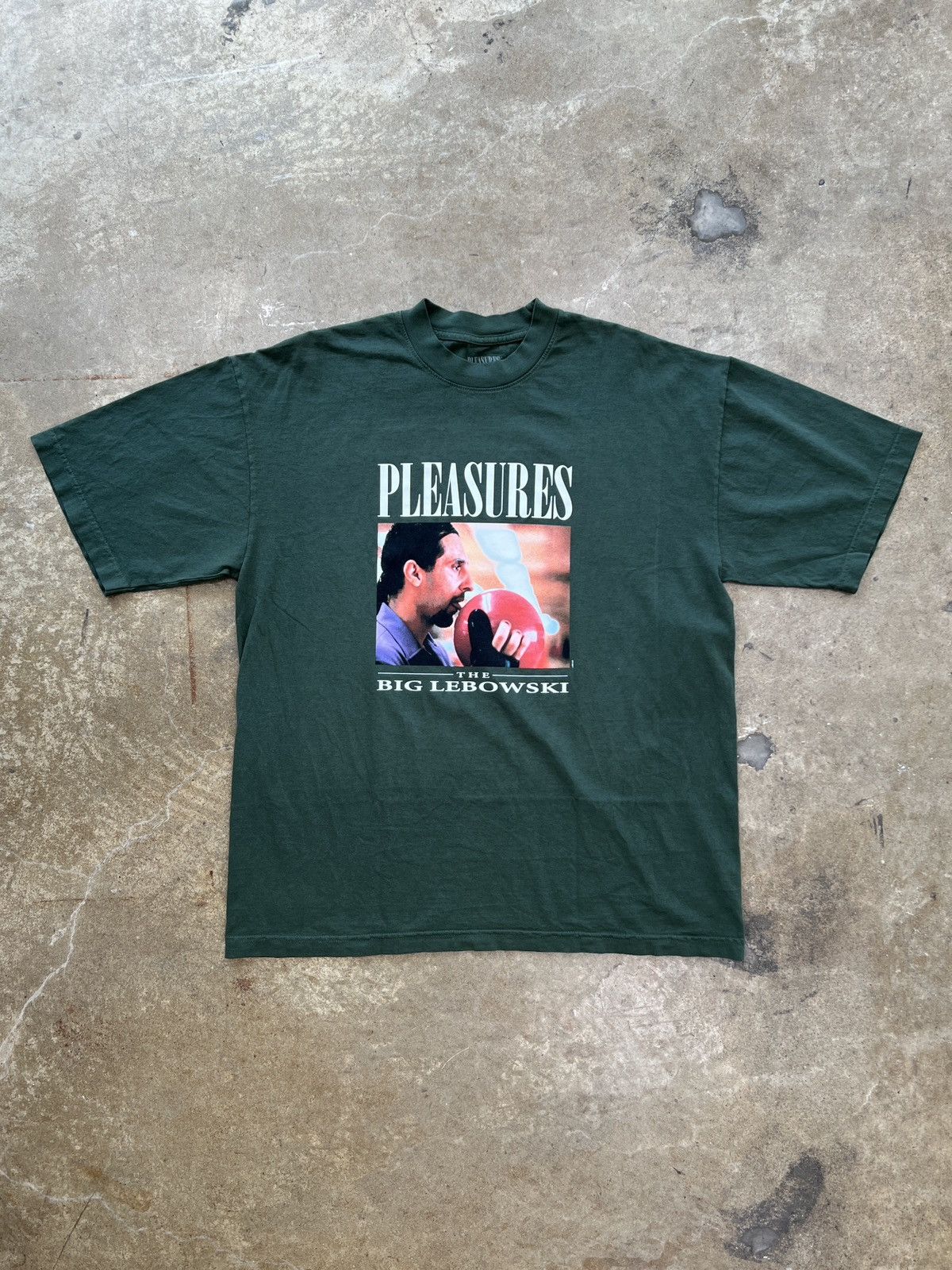 Pleasures Pleasure x The Big Lebowski Lick Tee Large Size US L / EU 52-54 / 3 - 2 Thumbnail