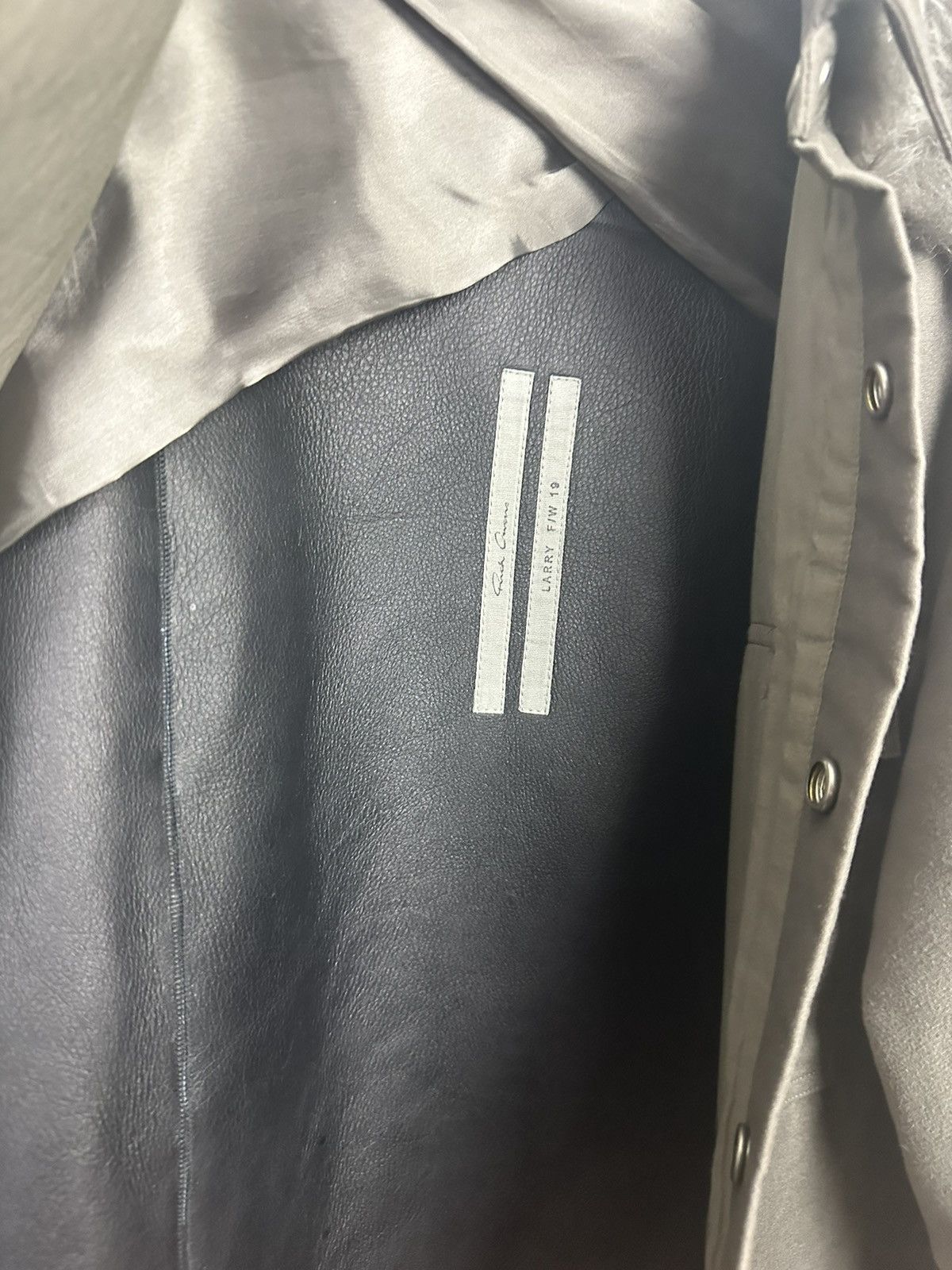 Rick Owens FW19 ‘LARRY’ Gorilla Back Overshirt Size US M / EU 48-50 / 2 - 7 Thumbnail