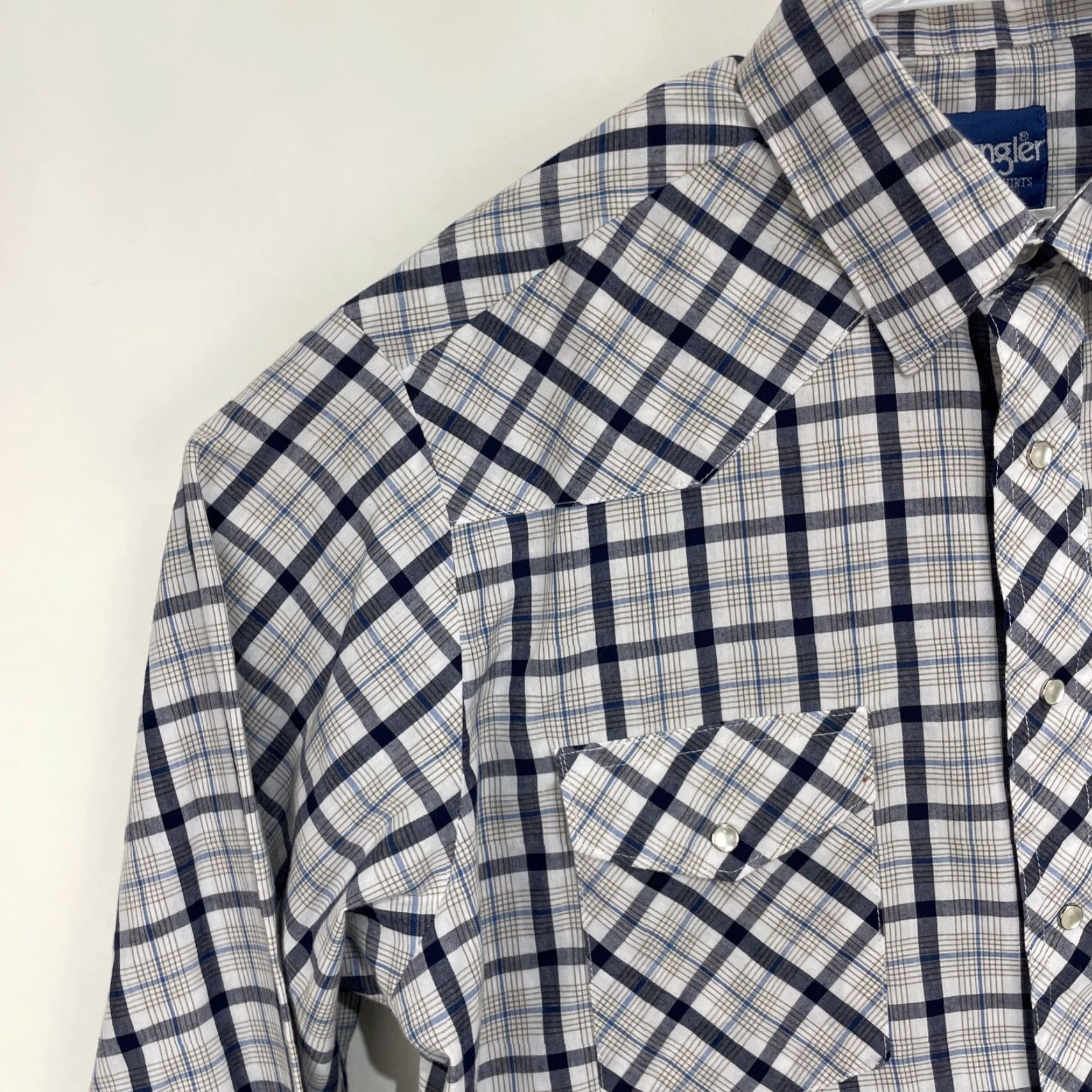 Wrangler VINTAGE Wrangler Wrancher Pearl Snap Western Shirt Mens Large Blue White Plaid 75204PP Size US L / EU 52-54 / 3 - 4 Thumbnail