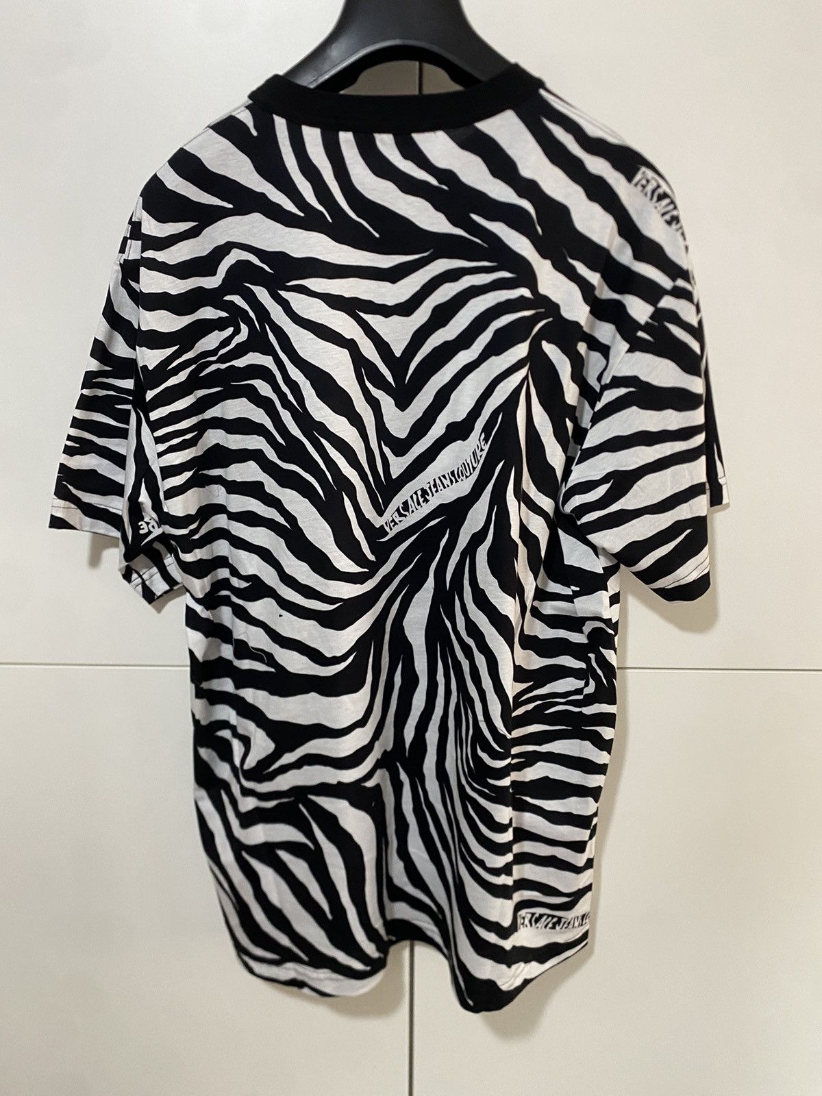 Versace Jeans Couture Versace Jeans Culture Zebra Print T-shirt, size XXL, black Size US XXL / EU 58 / 5 - 8 Thumbnail