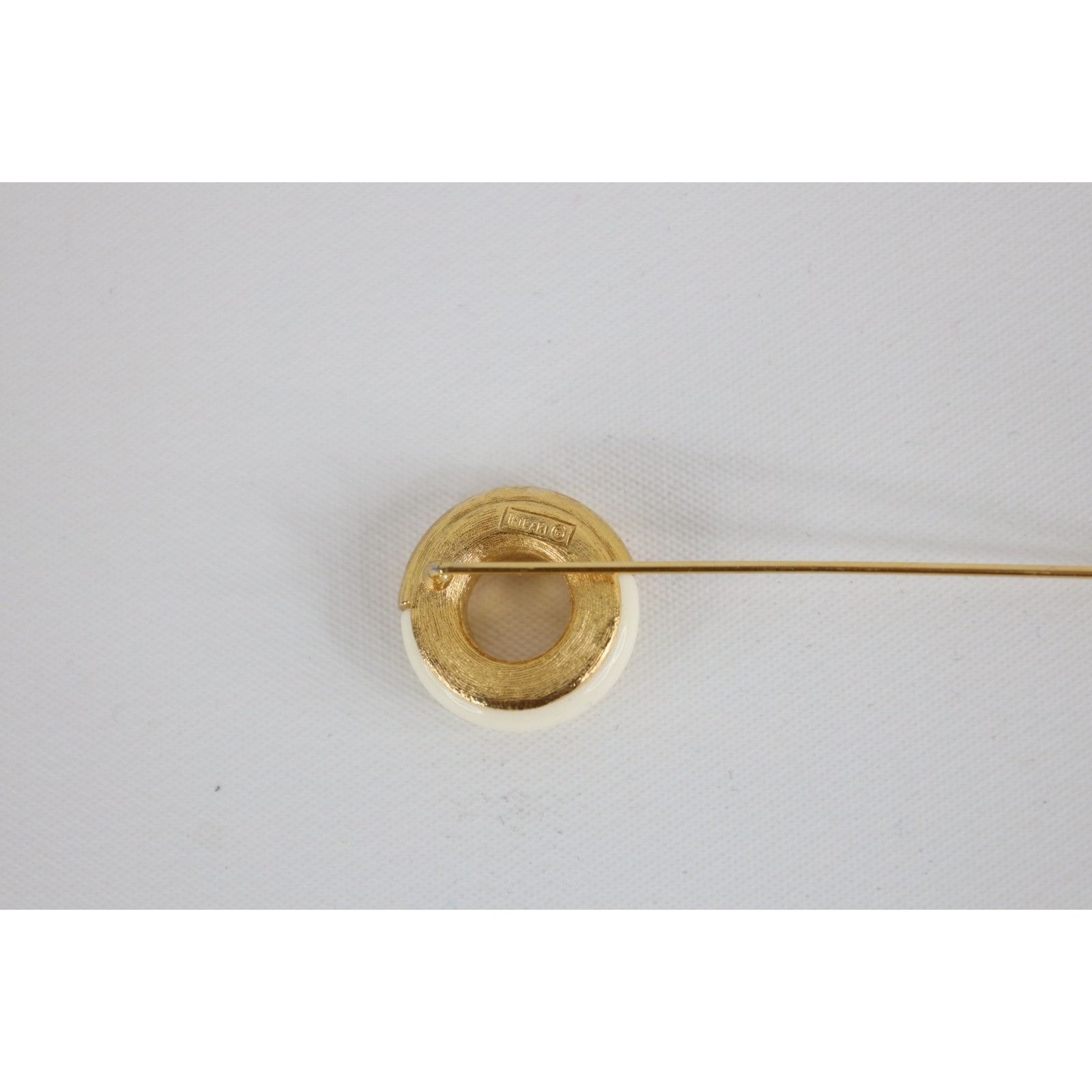 Vintage Vintage Trifari Enamel Gold White Circular Donut Lapel Pin Size ONE SIZE - 5 Thumbnail