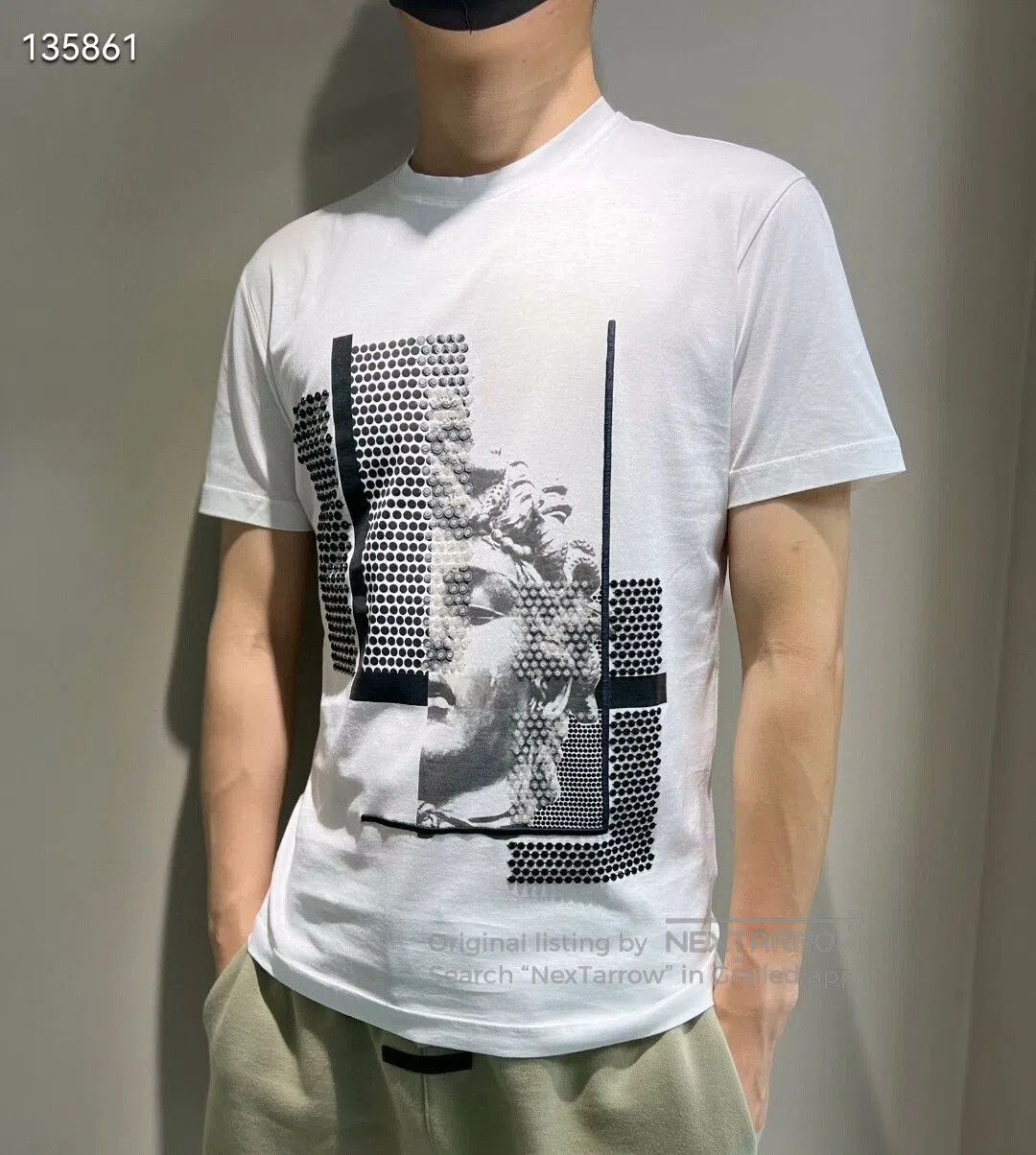 Versace Versace Medusa Half-Face Short Sleeve T-Shirt. Size US S / EU 44-46 / 1 - 4 Thumbnail