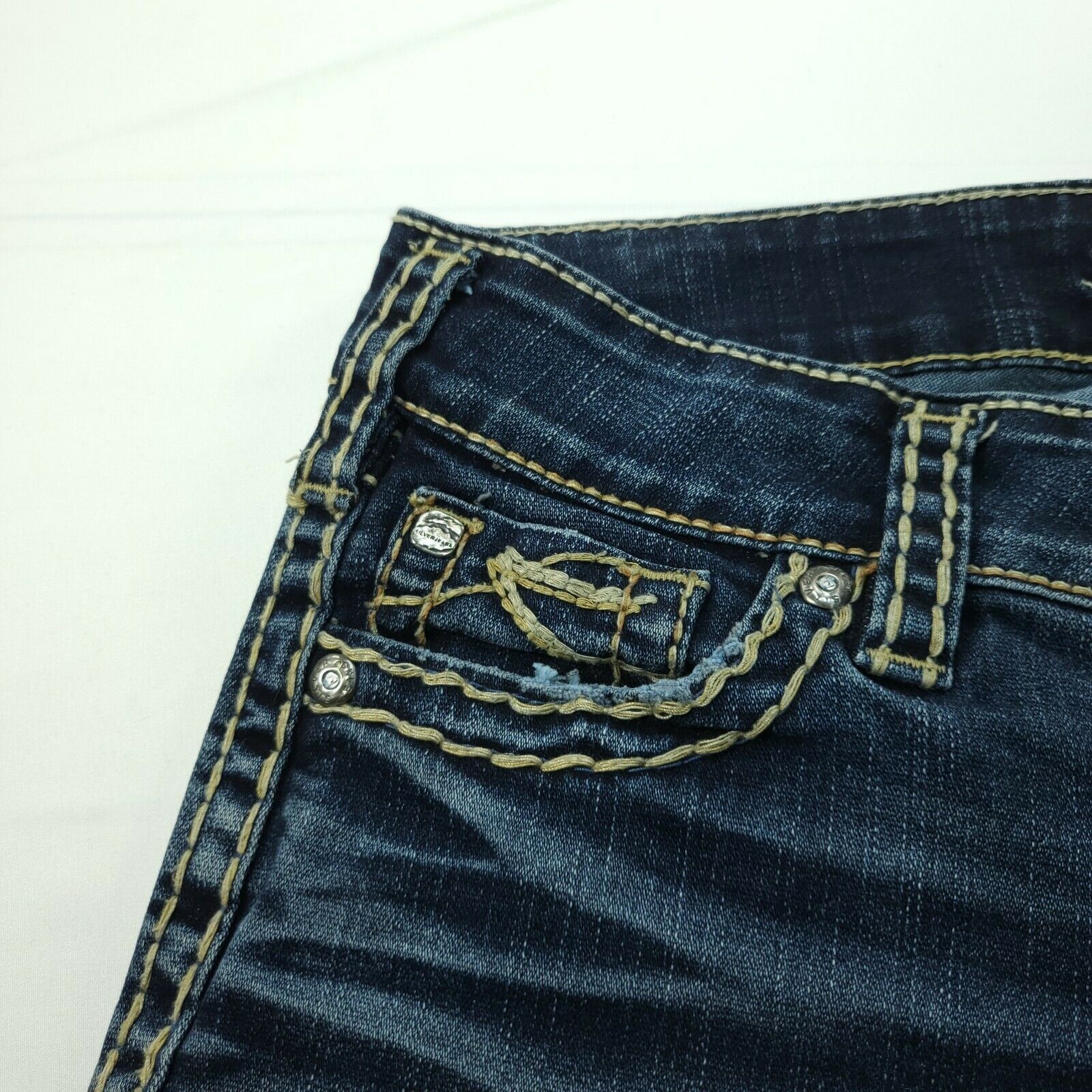 Other Silver McKenzie Slim Bootcut Medium Wash Women Size 26x30 Size 28" / US 6 / IT 42 - 5 Thumbnail