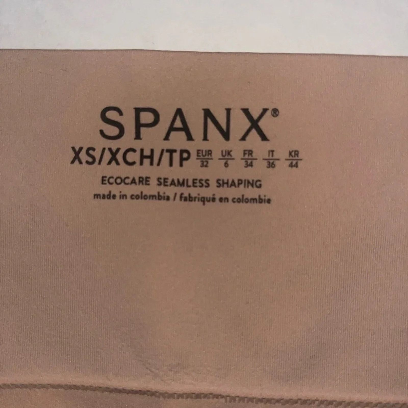 Spanx Spanx® Ecocare Everyday Shaping Thong, size XS. Size ONE SIZE - 4 Thumbnail