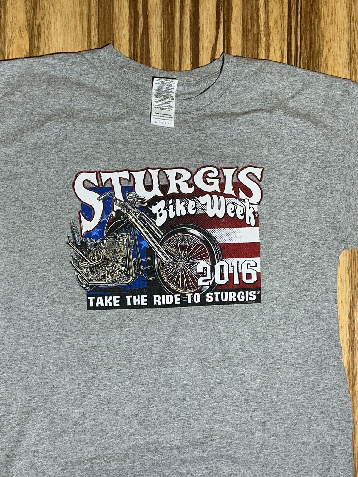 Gildan 2016 Sturgis Bike Week the legend lives on gray T-Shirt Size US L / EU 52-54 / 3 - 3 Thumbnail