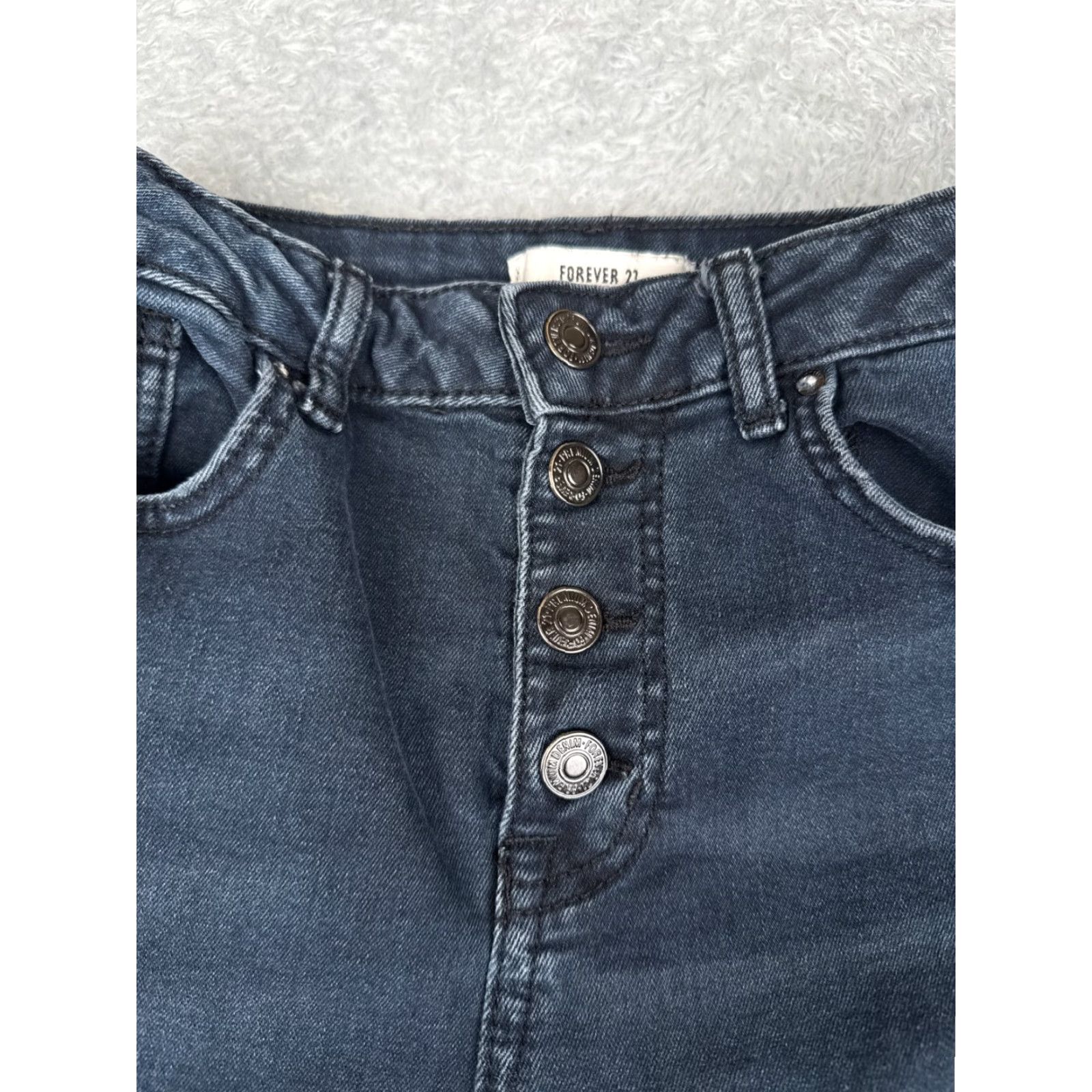 Forever 21 Forever 21 Jeans Womens 28 Blue Denim Skinny Button Fly Dark Wash Cotton 26x28 Mens? Girls? No. Size 28" / US 6 / IT 42 - 5 Thumbnail