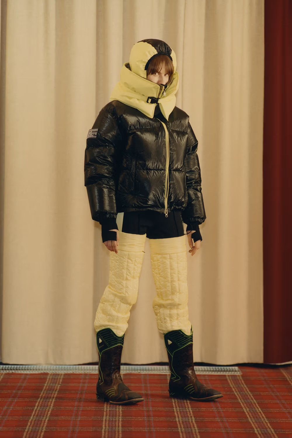 Colmar Colmar A.G.E. by Shayne Oliver Yellow Quilted Trousers Size US 31 - 4 Thumbnail