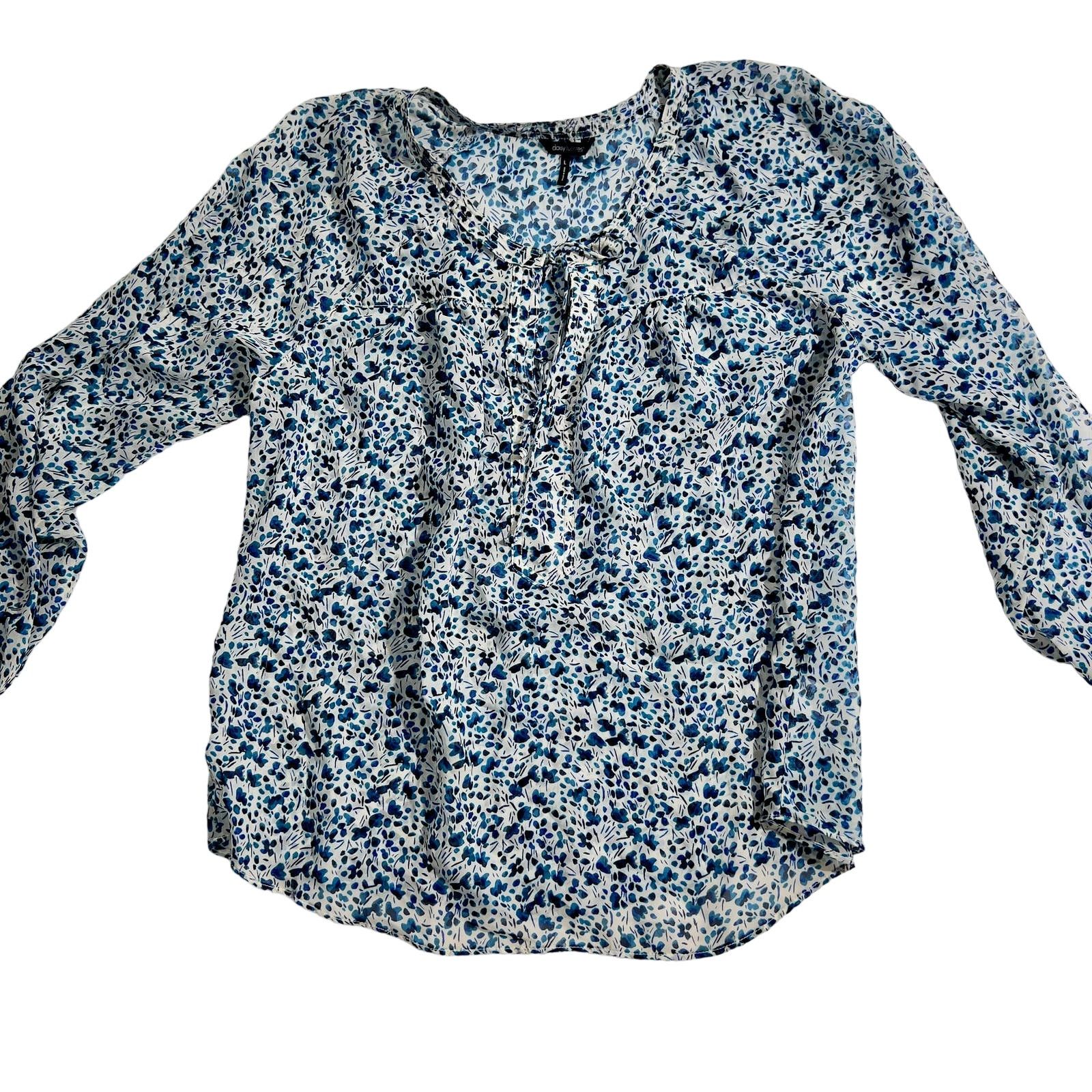 Other Floral Blouse Daisy Fuentes L Blue Watercolor Design V-Neck Size L / US 10 / IT 46 - 1 Thumbnail
