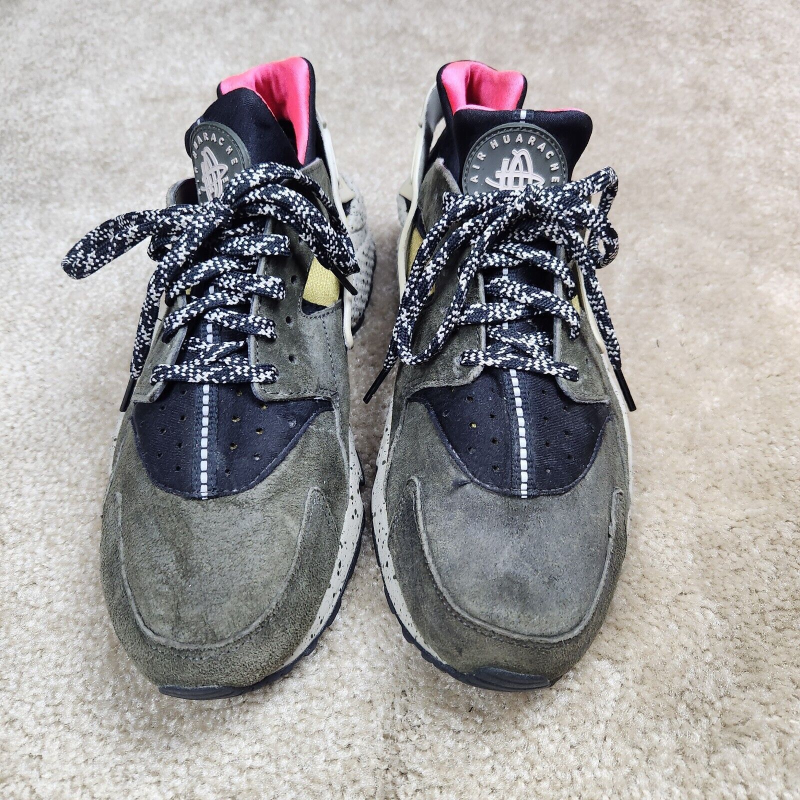 Nike Nike Air Huarache Black / Desert Moss - Solar Red Sz 10.5 Size US 10.5 / EU 43-44 - 4 Thumbnail