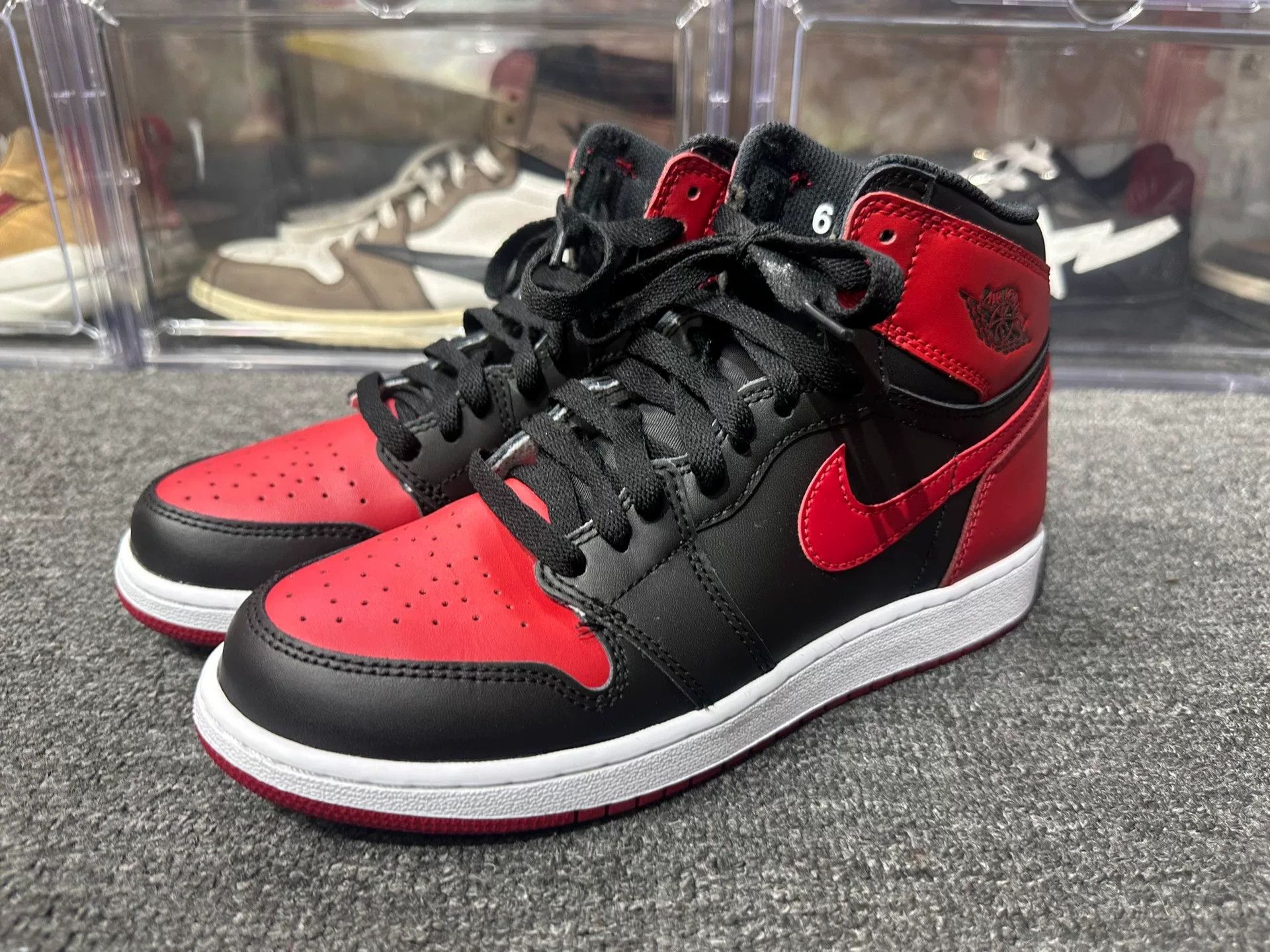 Nike Nike AIR JORDAN Black Lowtop Sneakers 5.5 Men Size US 5.5 / EU 38 - 1 Thumbnail