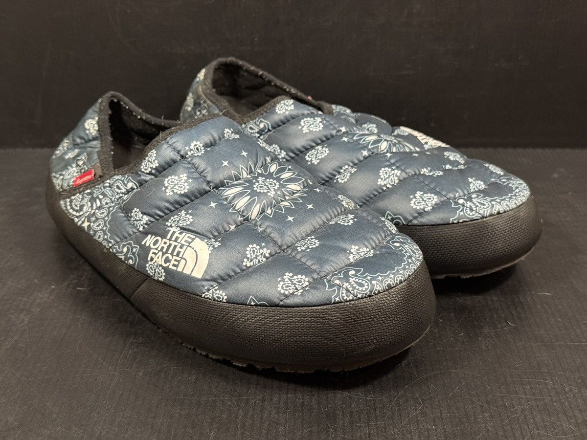 Supreme × The North Face SUPREME FW14 TNF BANDANA TRACTION  