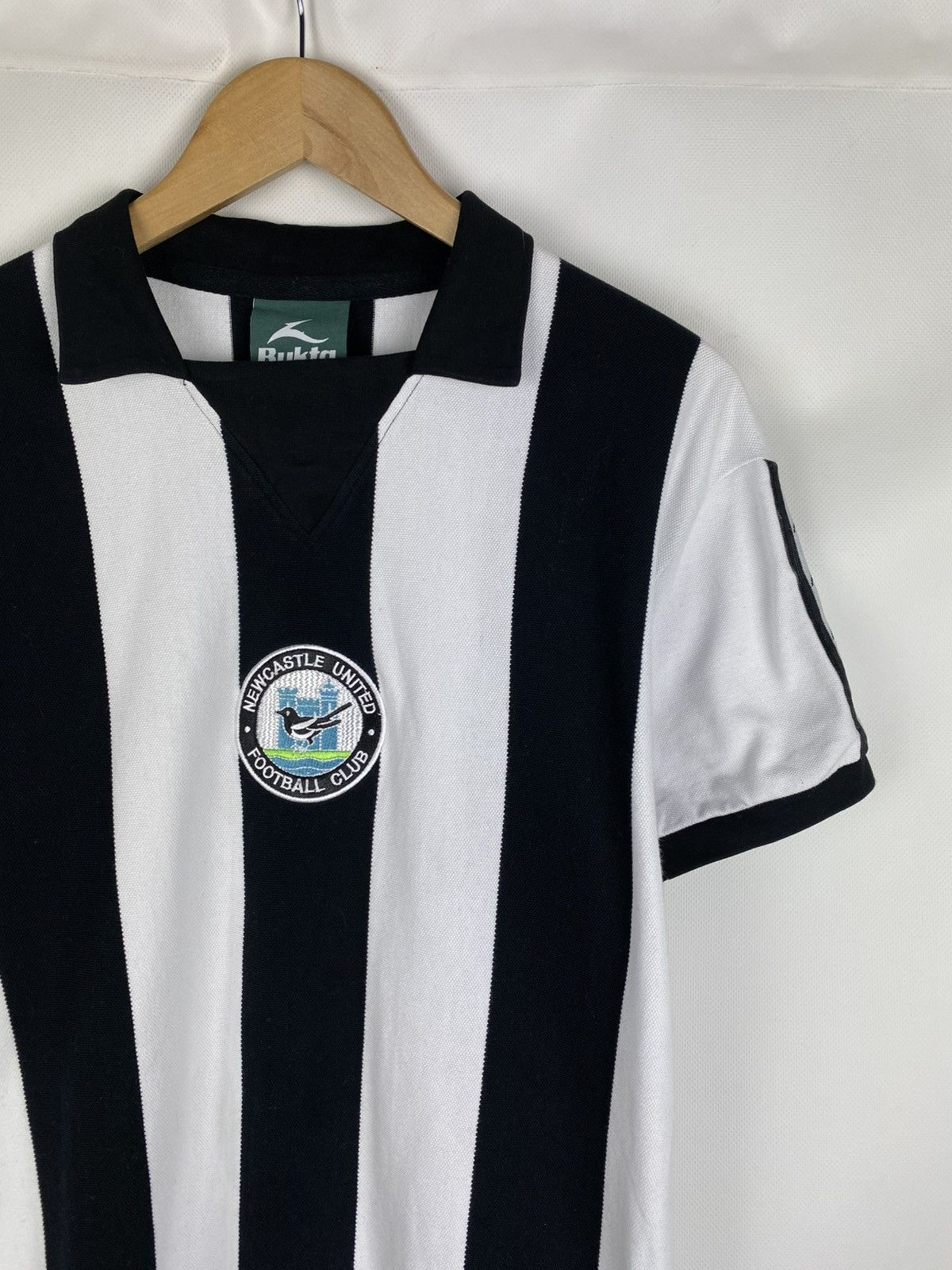 Other Bukta Newcastle United Replica Soccer Polo Shirt Jersey Size US M / EU 48-50 / 2 - 5 Thumbnail