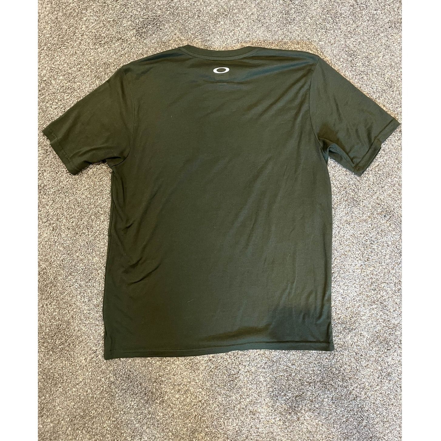 Oakley Large Olive Green Oakley T-Shirt Size US L / EU 52-54 / 3 - 2 Thumbnail