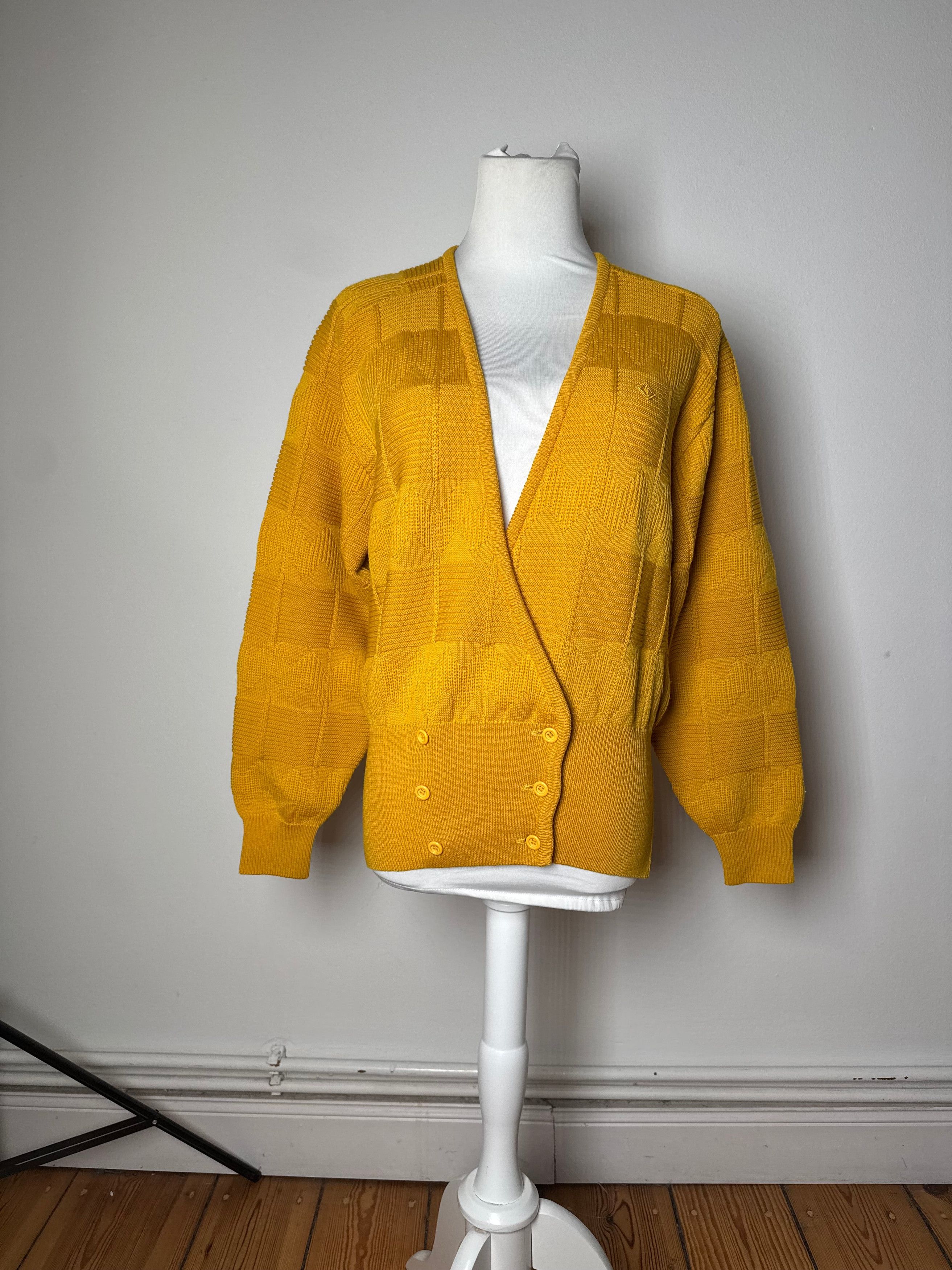 Dior Vintage V Neck Jumper Yellow M Size M / US 6-8 / IT 42-44 - 1 Thumbnail