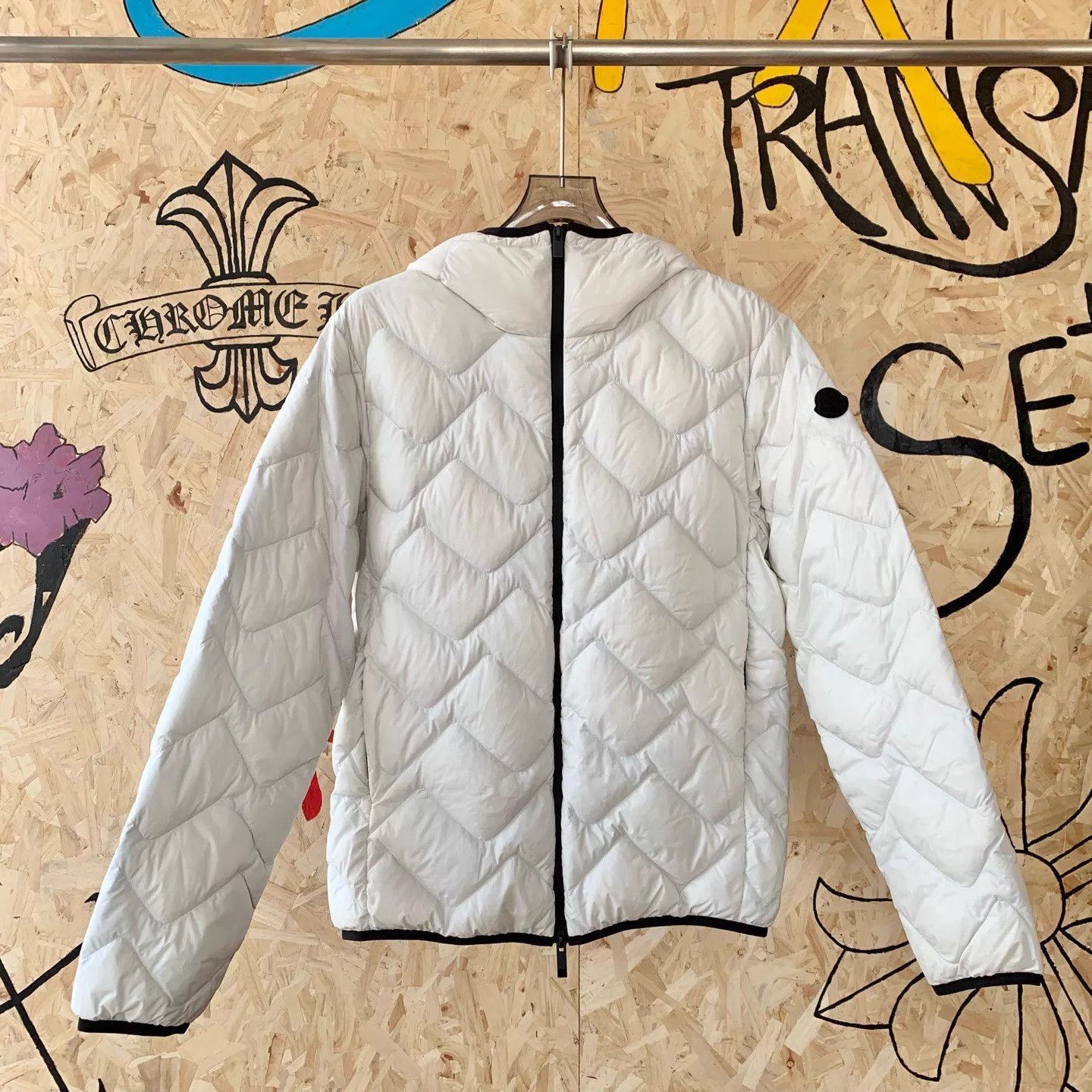 Moncler White Quilted Hooded Jacket with Zip Closure Size US L / EU 52-54 / 3 - 1 Thumbnail