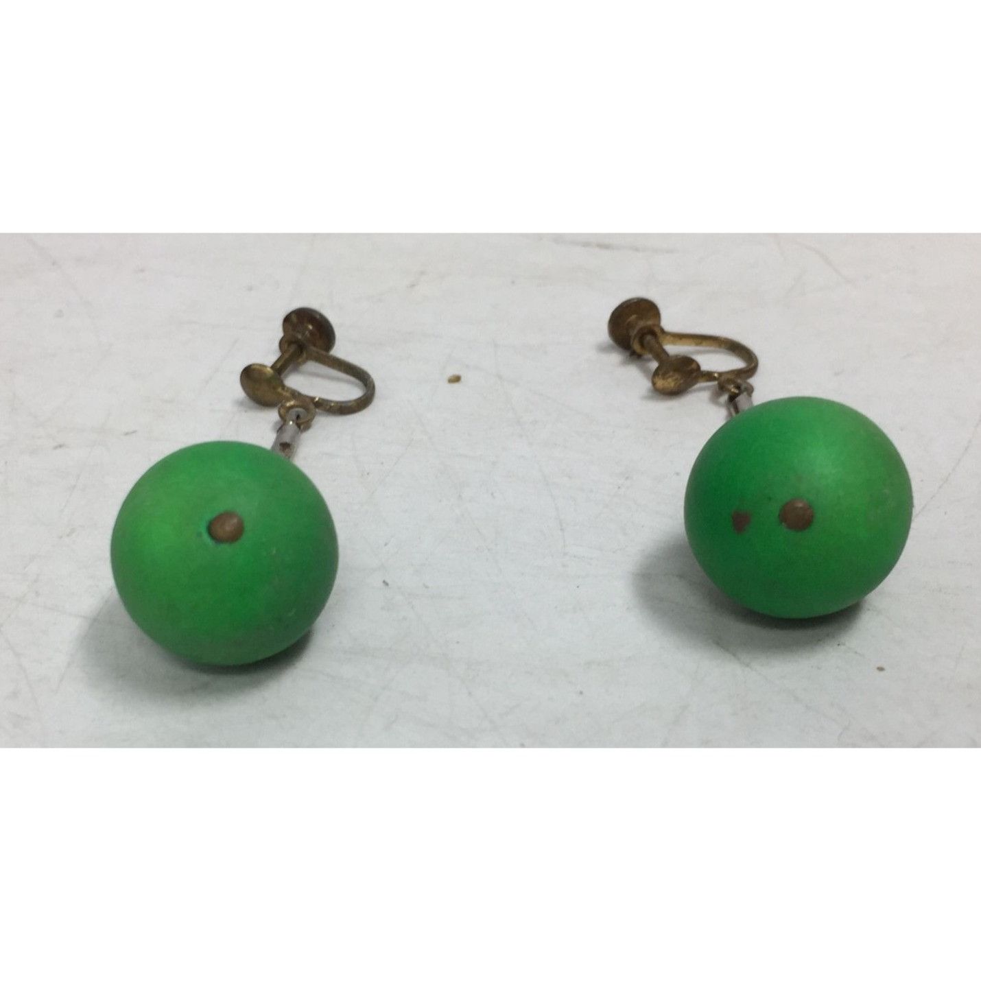 Other Women's Vintage Green and Silver Tone Screw Back Drop Earrin Size ONE SIZE - 3 Thumbnail