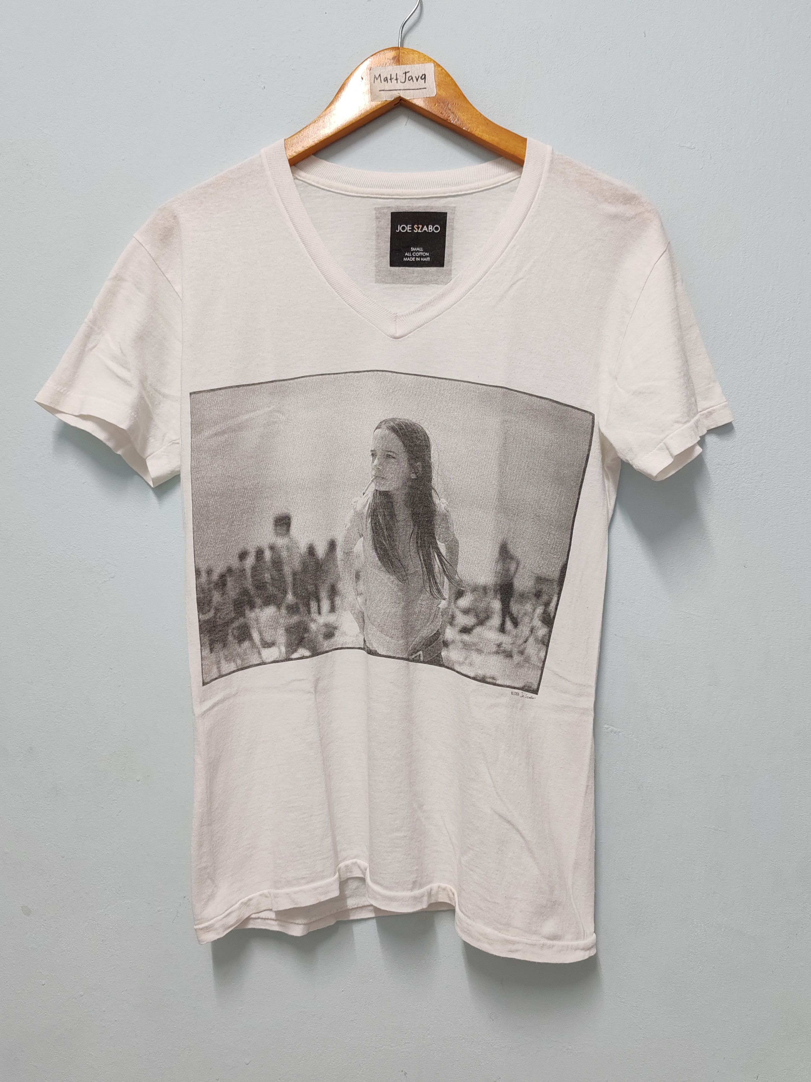 Band Tees Vintage Joseph Szabo Dinasour Jr Photo Tee Nirvana Hole Size US S / EU 44-46 / 1 - 2 Thumbnail