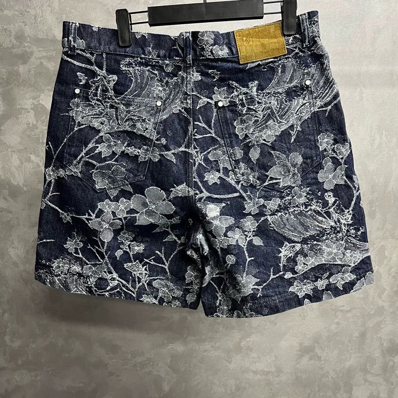 Louis Vuitton Louis Vuitton 24 Black Floral Print Button Mid Rise Straigh Size US 34 / EU 50 - 2 Thumbnail