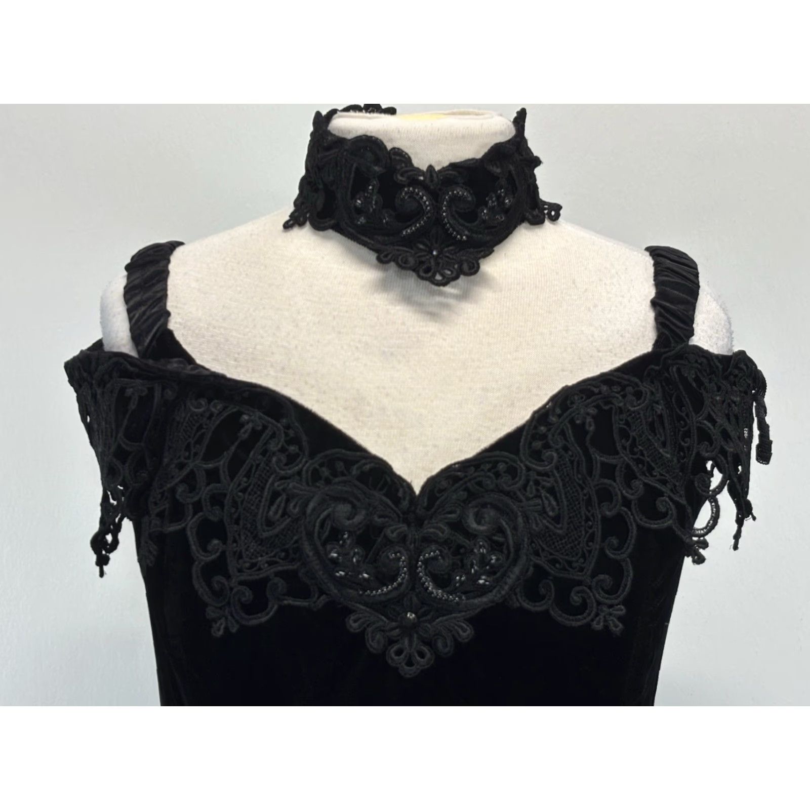 Vintage VINTAGE Scott McClintock Velvet Dress Cocktail Goth Black 80s Women’s Size 16 Size XXL / US 16-18 / IT 52-54 - 6 Thumbnail
