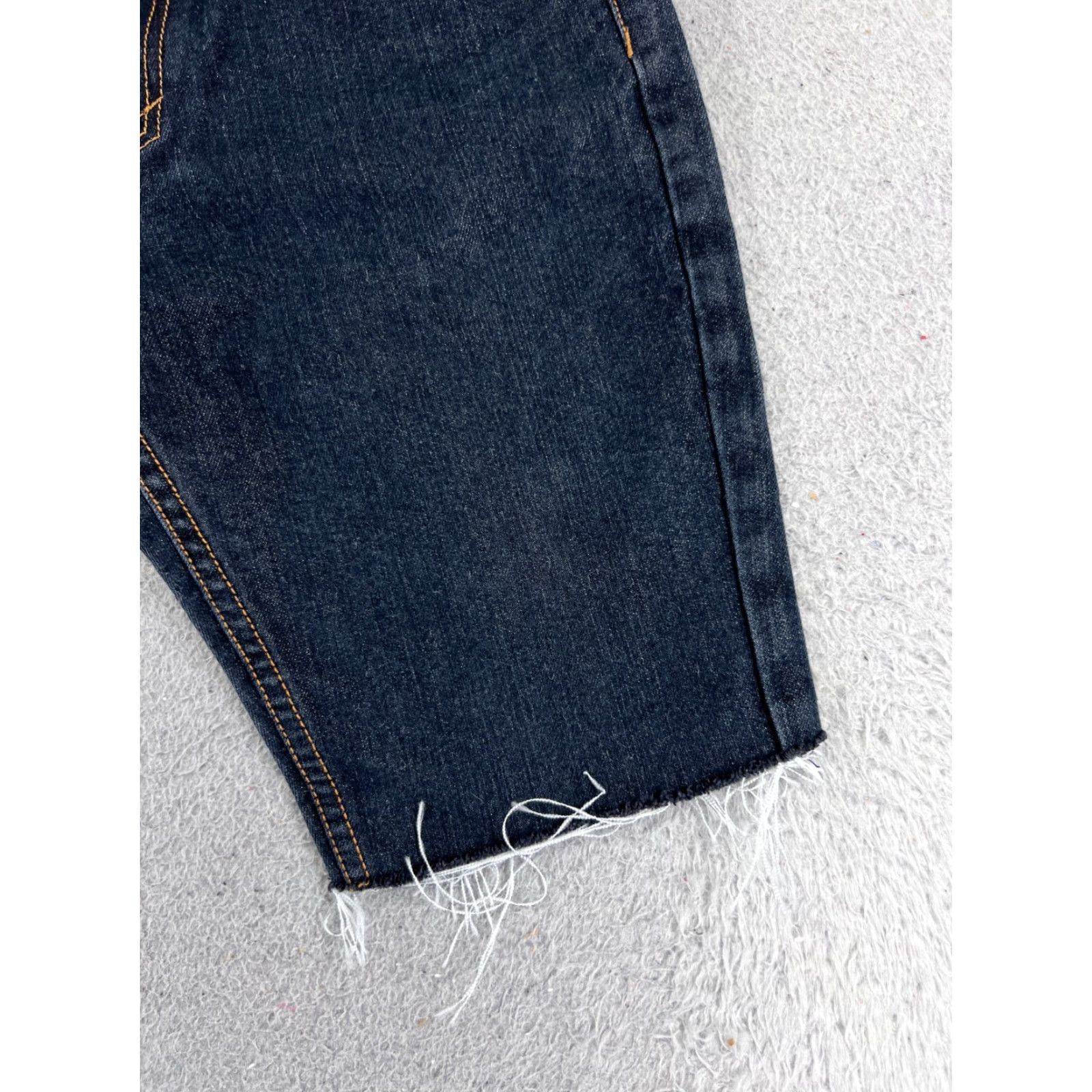 Denime VINTAGE Genes Shorts Womens 28 Blue Denim Jean Cutoff Mid Rise Dark Wash 26x10 Shirt Womens 28 Blue Denim Cut-Off 90s? Size 28" / US 6 / IT 42 - 2 Thumbnail