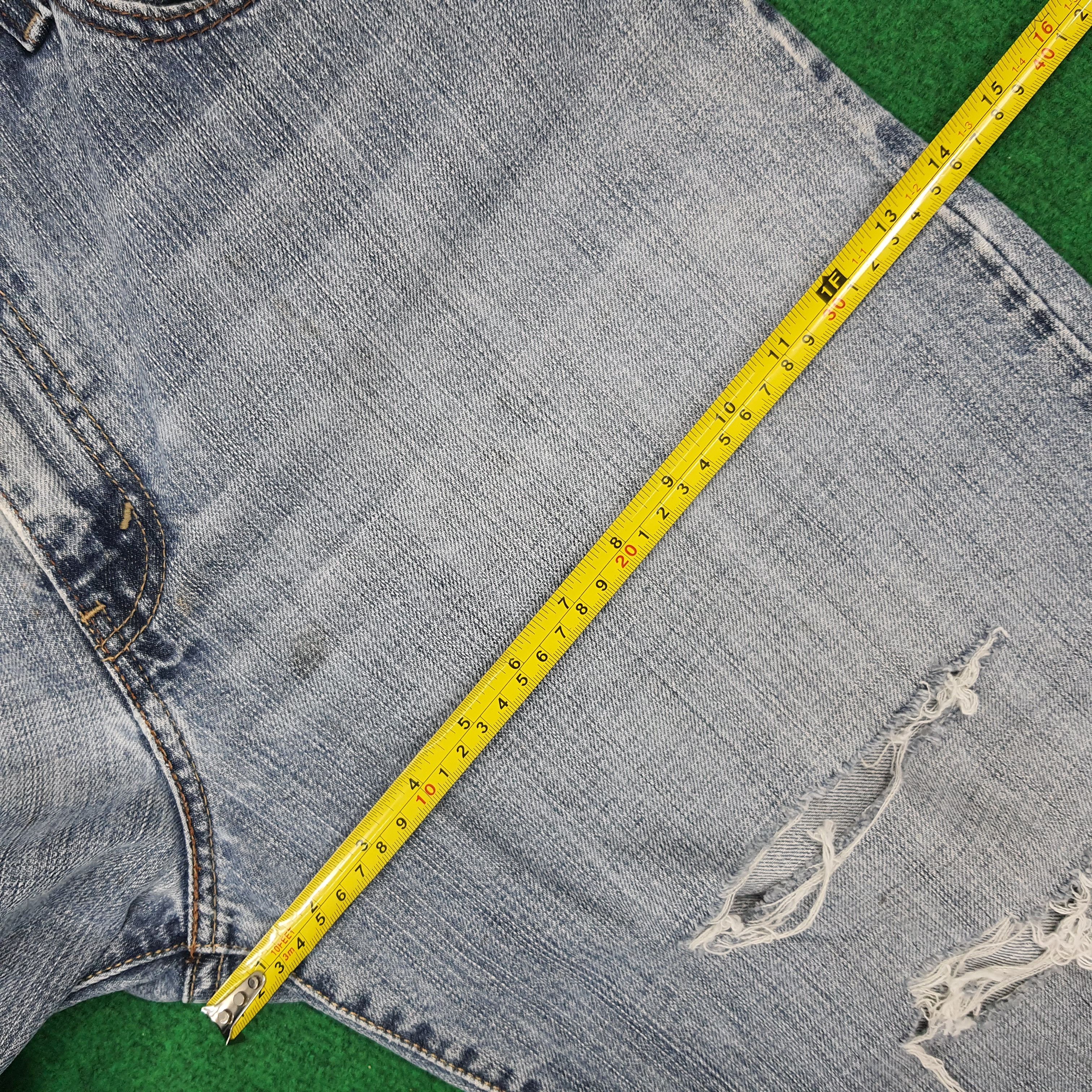 Levi's × Vintage Vintage Levi's 569 Loose Straigh America Short Denim Size US 34 / EU 50 - 14 Thumbnail