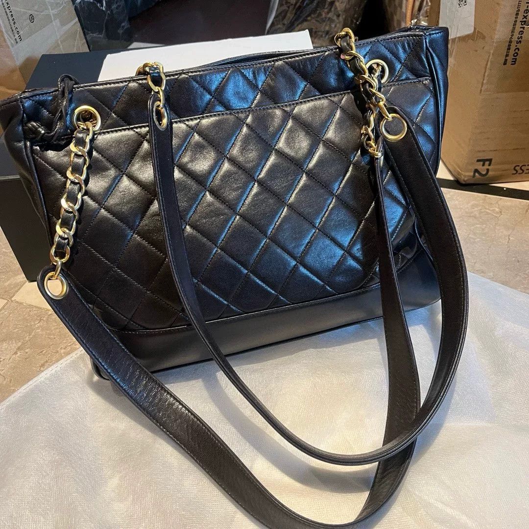 Chanel Pre-loved Bag Very good condition Size ONE SIZE - 1 Thumbnail