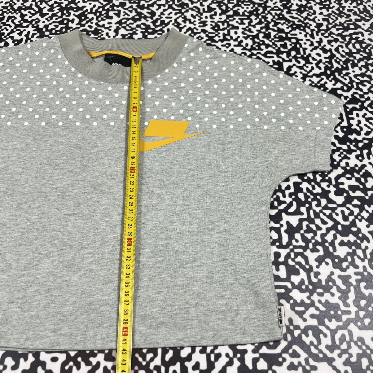 Nike Vintage Y2K Nike NSW Boxy Retro Style T-shirt Size S / US 4 / IT 40 - 14 Thumbnail