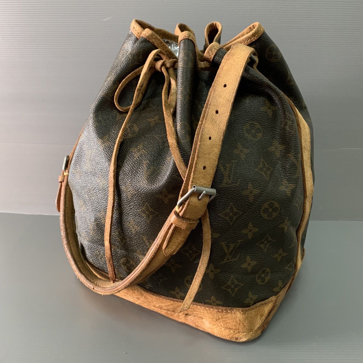 Louis Vuitton Louis Vuitton Bucket Vintage Bag Size ONE SIZE - 7 Thumbnail