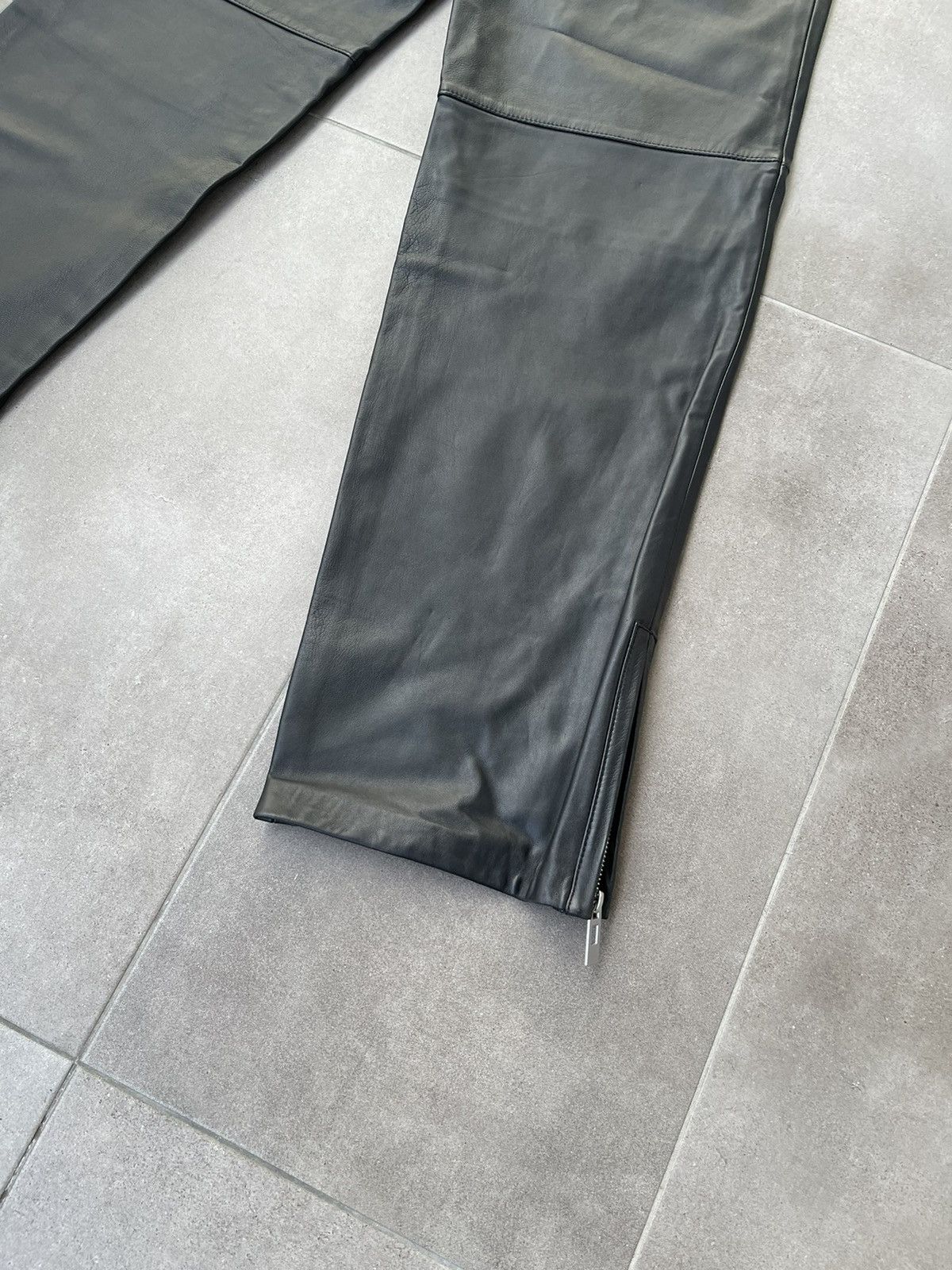 Han Kjobenhavn !DS! FW22 Han Kjobenhavn Leather Relaxed Fitted Trousers Size US 32 / EU 48 - 14 Thumbnail