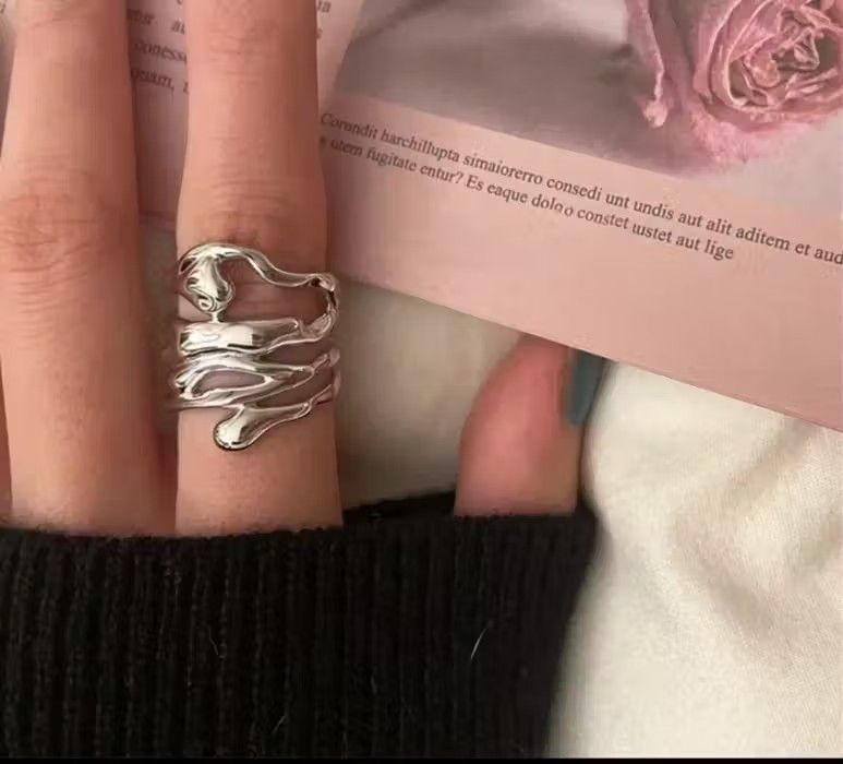 Jewelry × Vintage Vintage Abstract Ring Bubbles Silver Modern Punk Art Size ONE SIZE - 1 Thumbnail