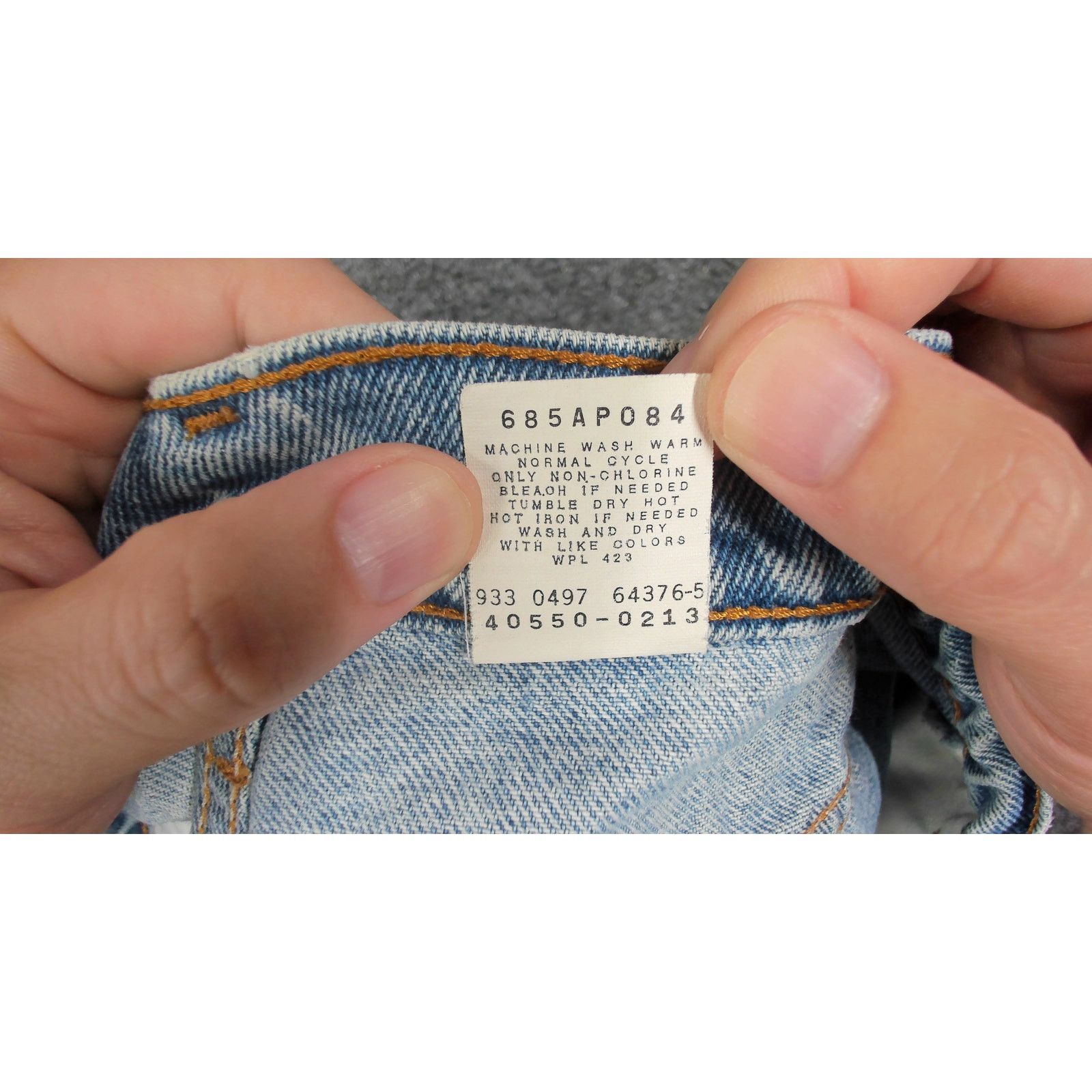 Levi's Vintage 1997 Levi's 550 Orange Tab Sun Faded Wash Denim Size US 34 / EU 50 - 8 Thumbnail