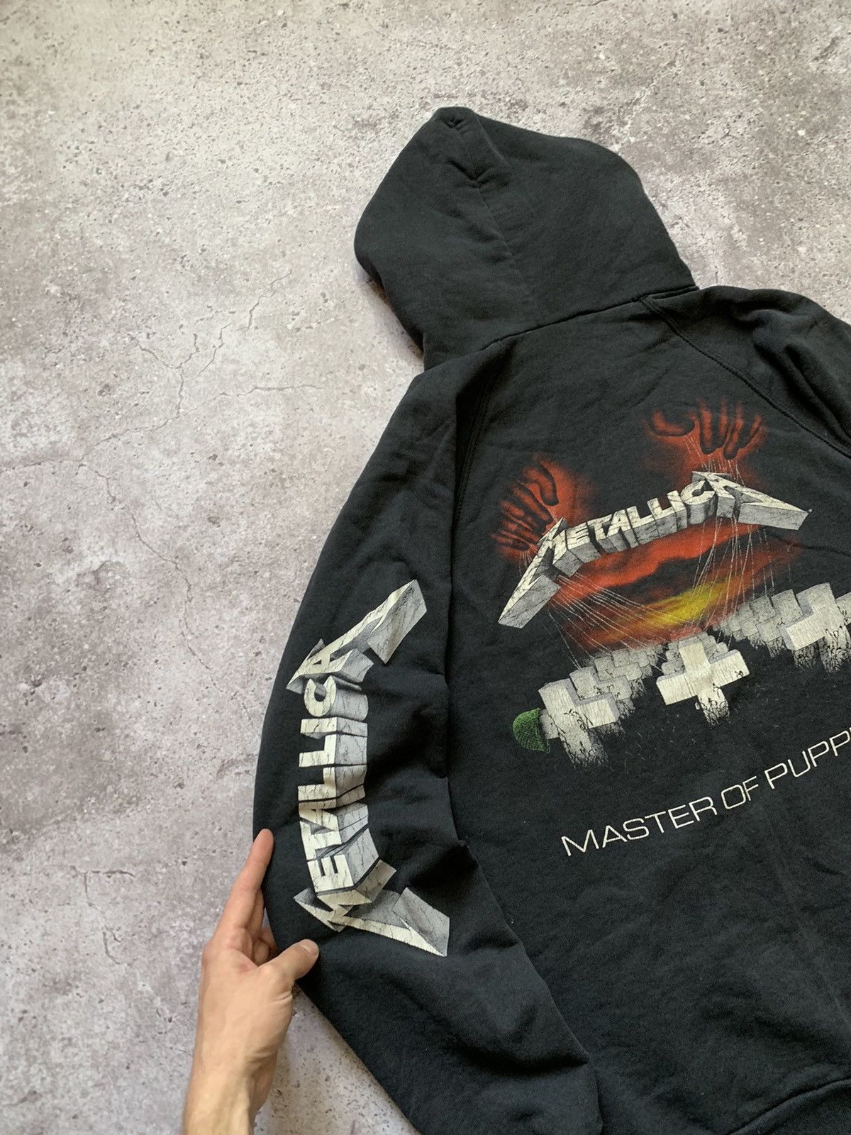 Band Tees Vintage 1994 Metallica Master Of Puppets Faded Black Hoodie Size US XL / EU 56 / 4 - 3 Thumbnail