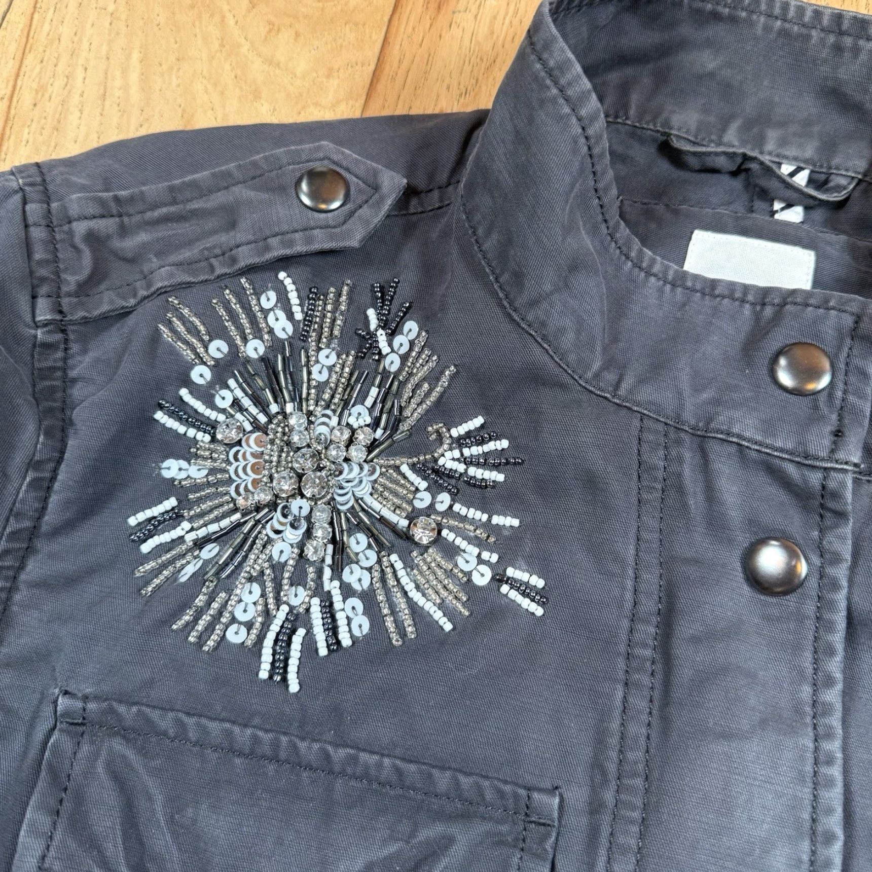 Gap VINTAGE Gap Jacket Women’s M Button Gray Military Jacket with Jewels / Dazzles (Cotton) Regular Women’s Size M Size M / US 6-8 / IT 42-44 - 6 Thumbnail
