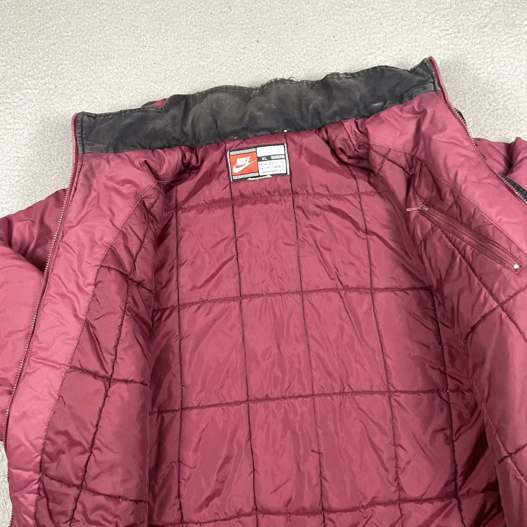 Nike VINTAGE Nike Jacket Adult XL Red Big Swoosh Collar Full Zip Windbreaker Rare Vtg Size US XL / EU 56 / 4 - 4 Thumbnail
